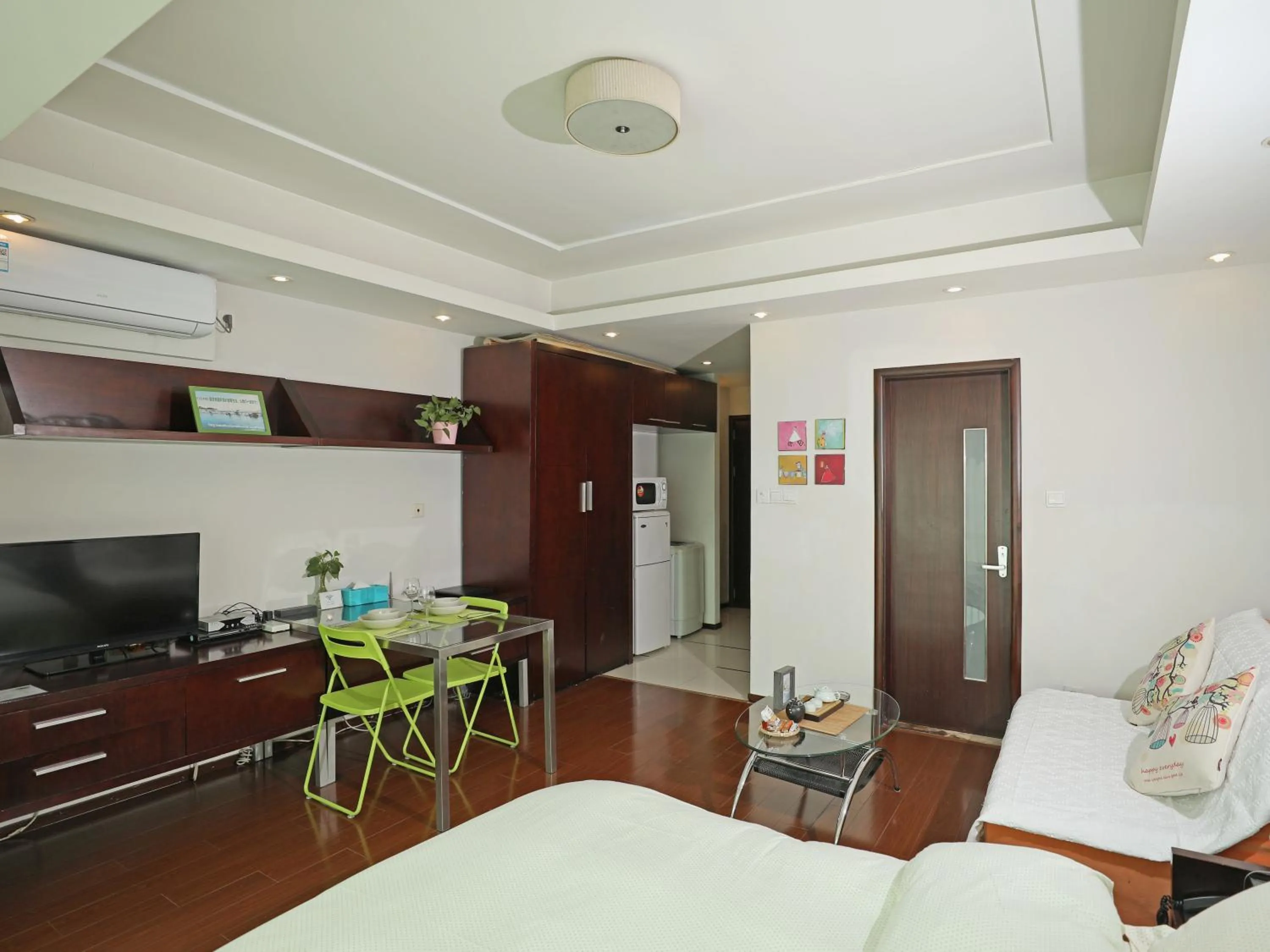 Shanghai Cosmo World Union Service Apartment