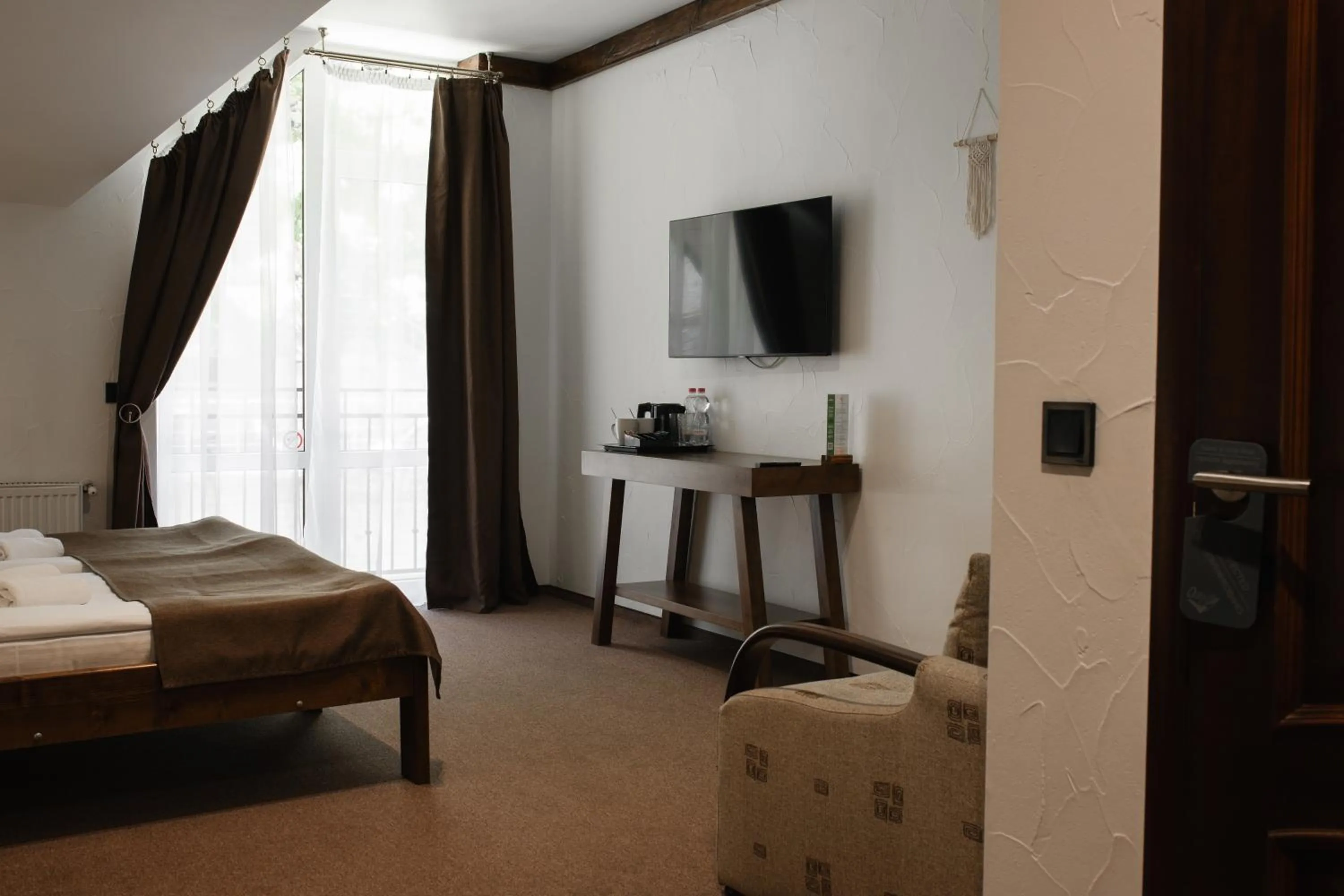 Bedroom, Bed in ZimaSnow Ski & Spa Club