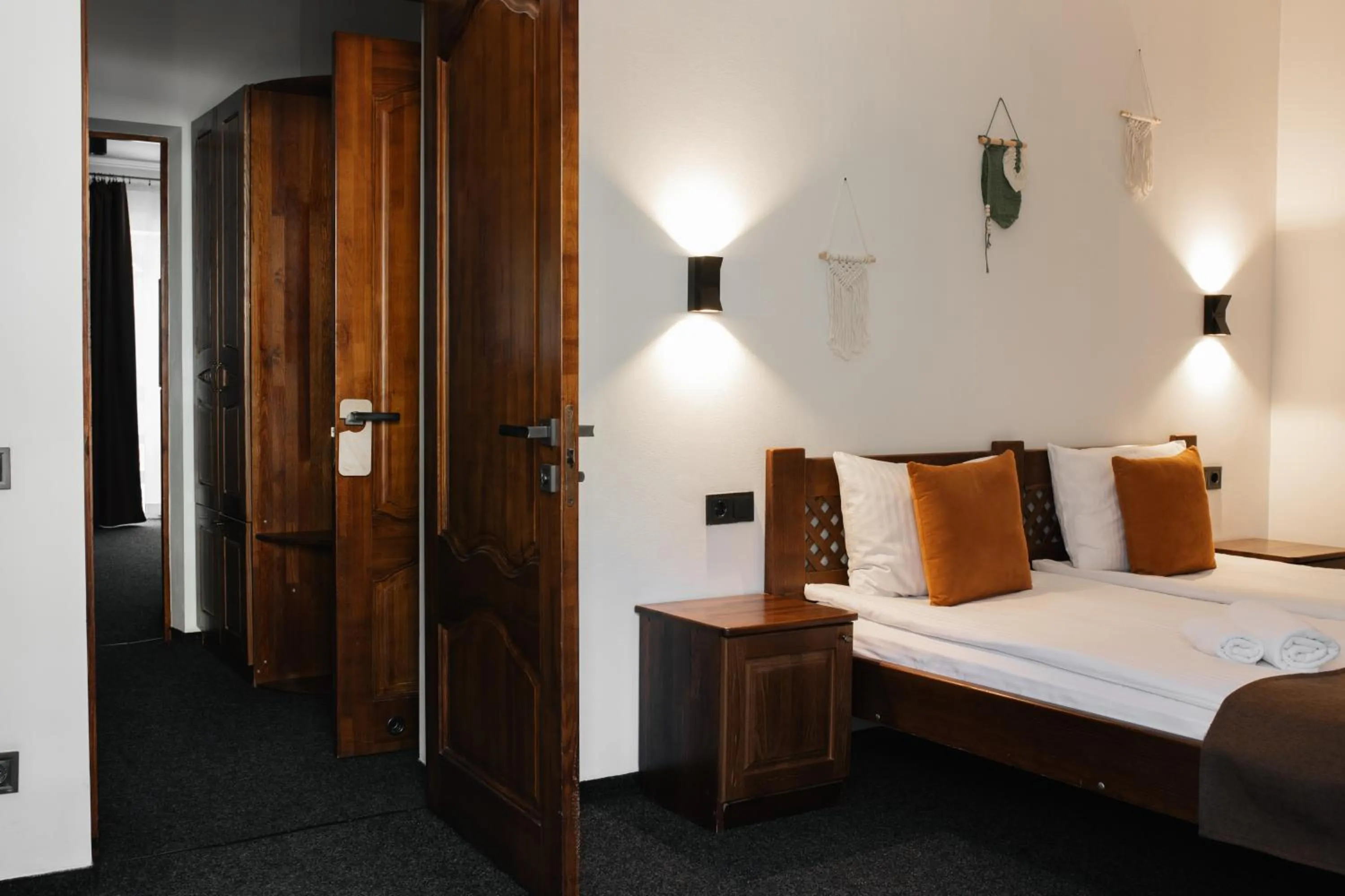 Bedroom, Bed in ZimaSnow Ski & Spa Club