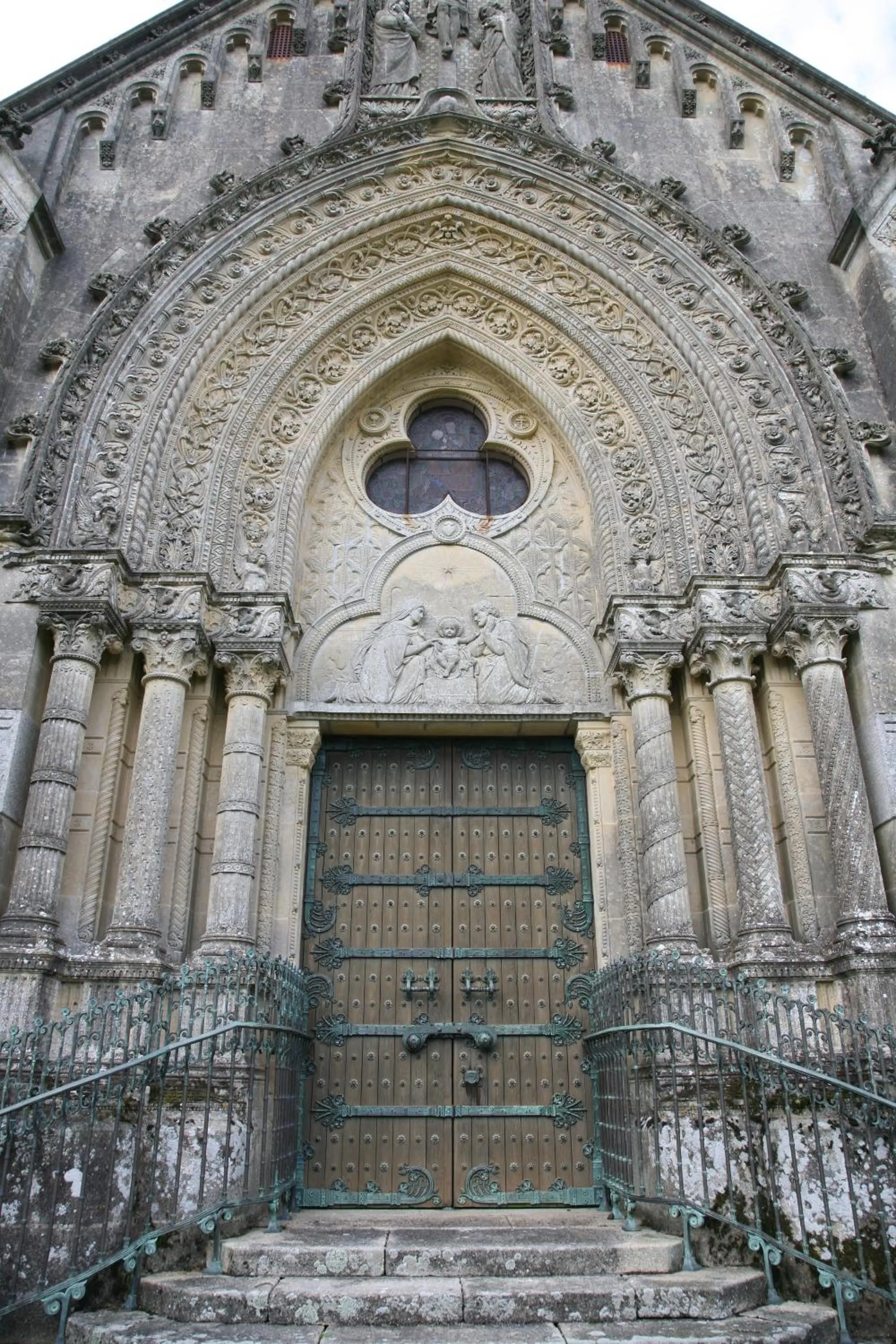 Nearby landmark in Domaine de Chantemerle