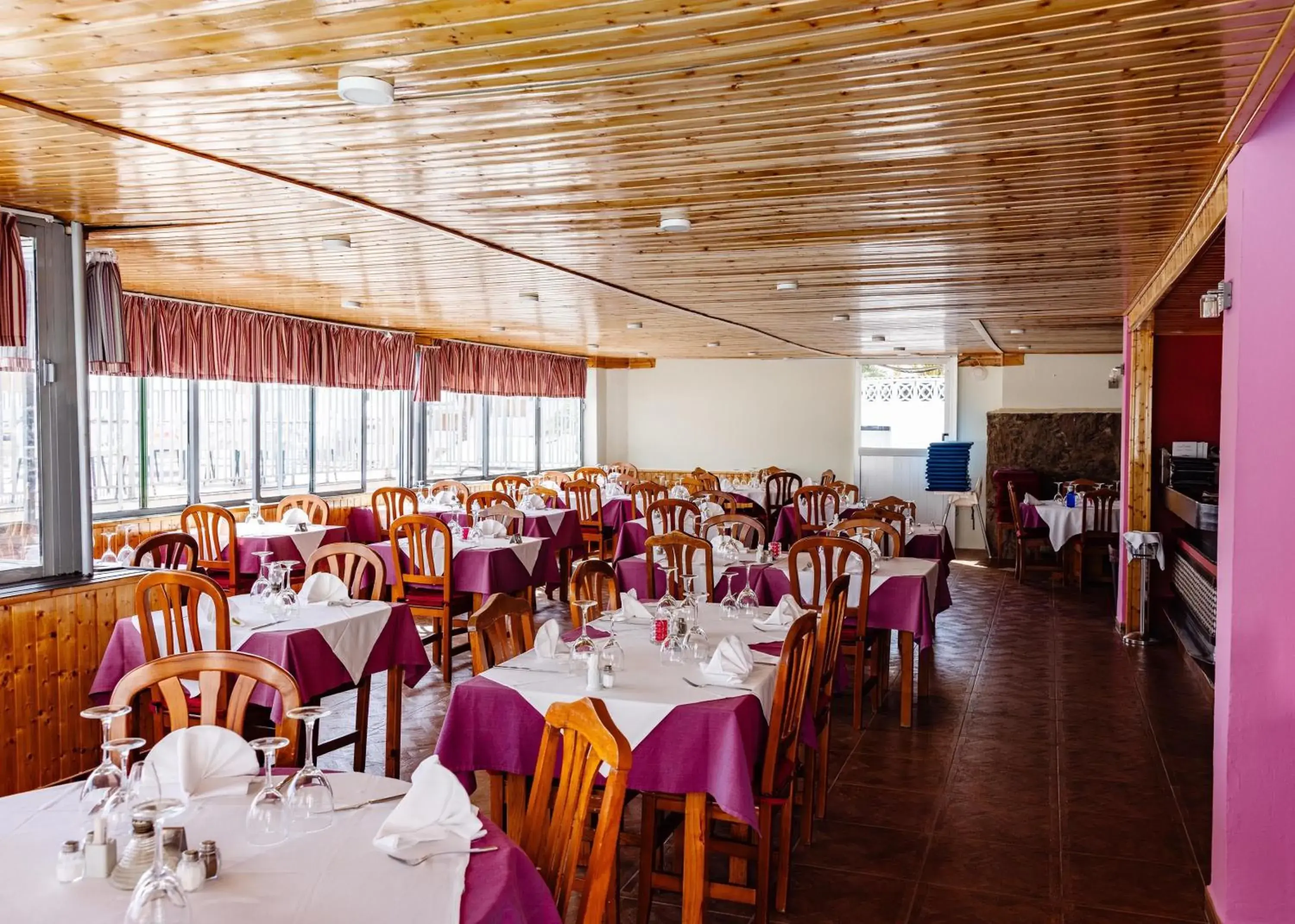 Restaurant/places to eat in Servatur Montebello Restaurant/places to eat in Servatur Montebello