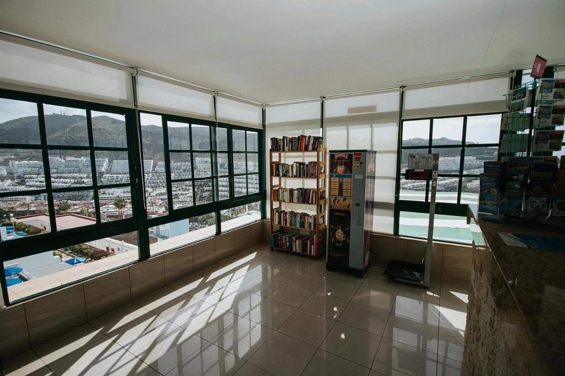 Photo of the whole room in Servatur Montebello