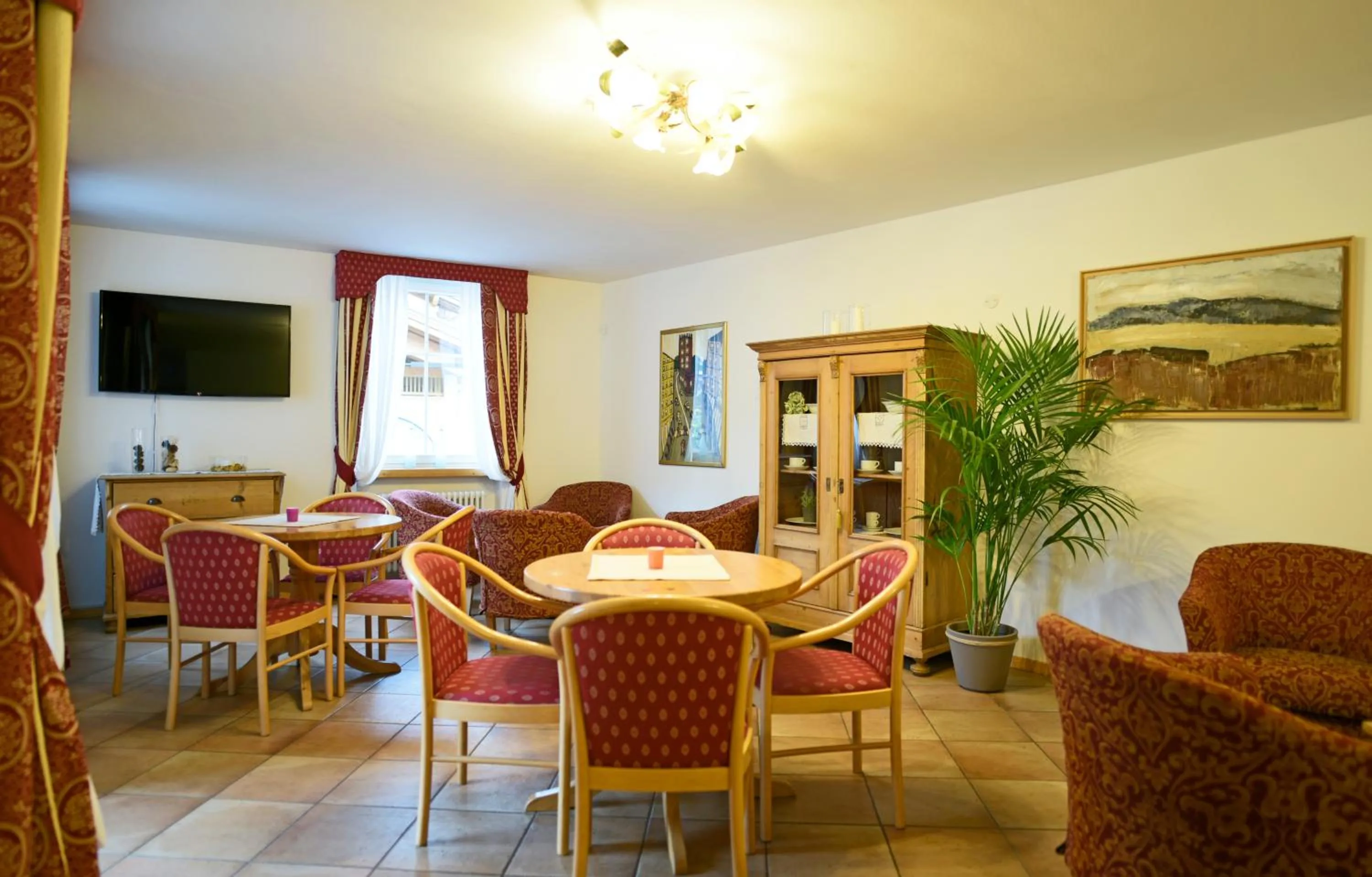 Lounge or bar in Alp Hotel Dolomiti
