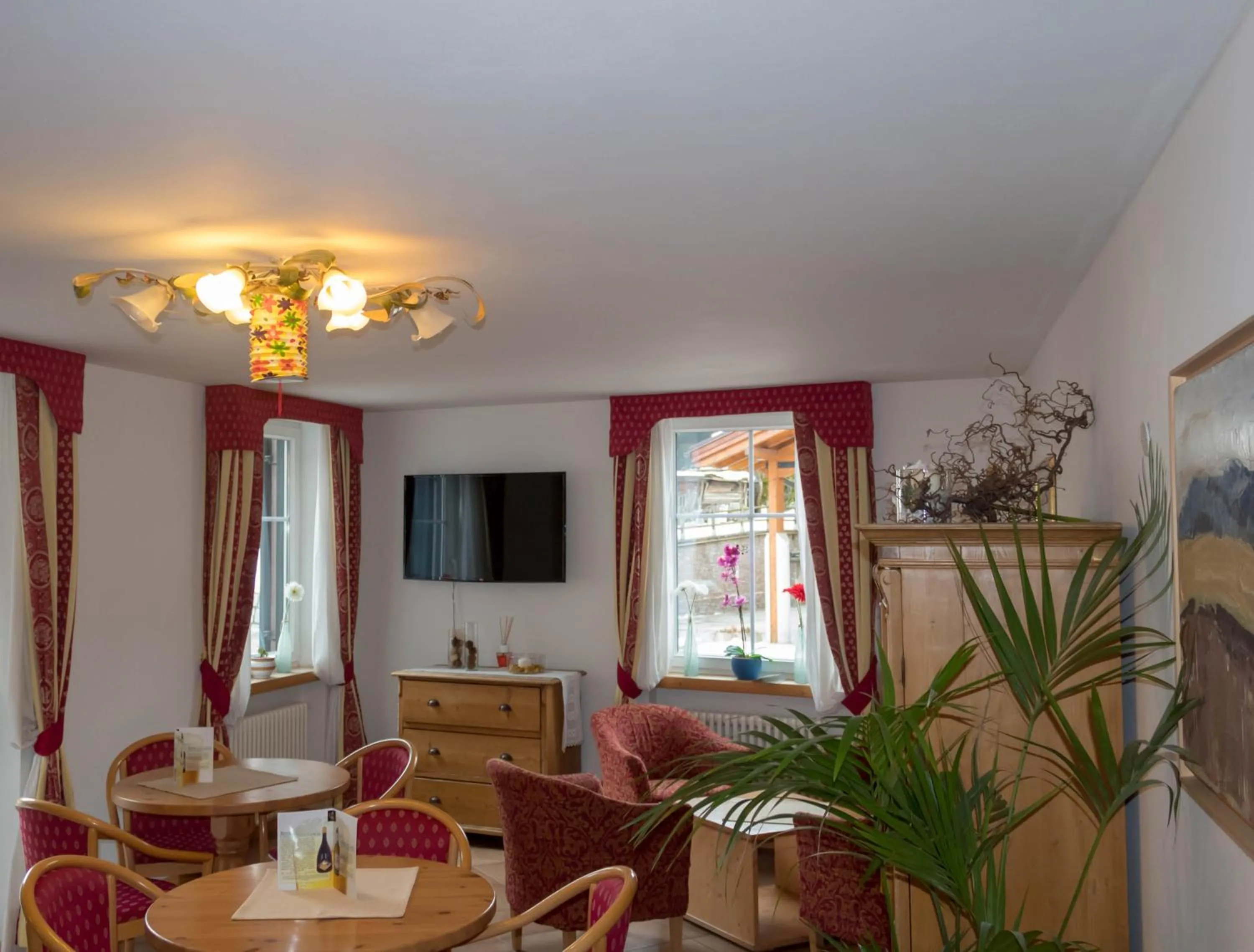 Lounge or bar in Alp Hotel Dolomiti