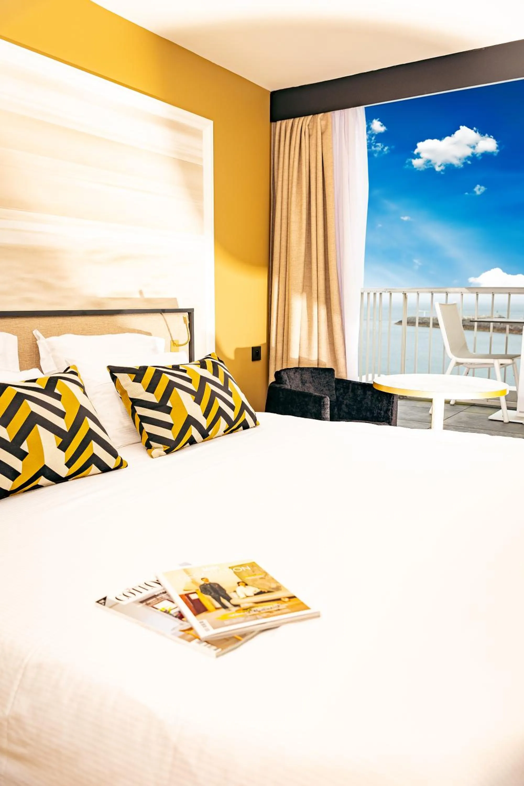 Bedroom, Bed in Hotel Ker Moor Saint-Quay Portrieux