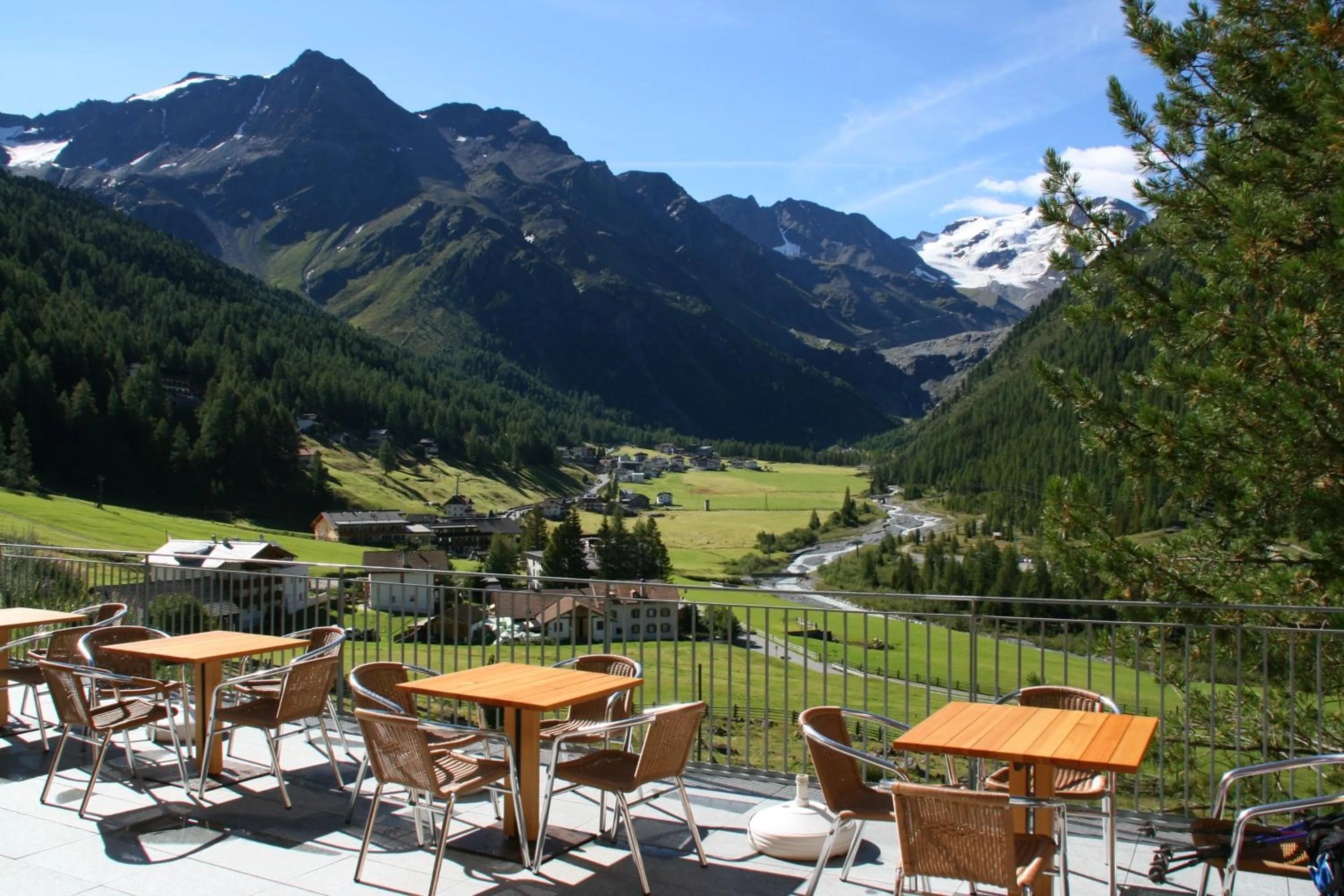 Spring in Hotel Marlet