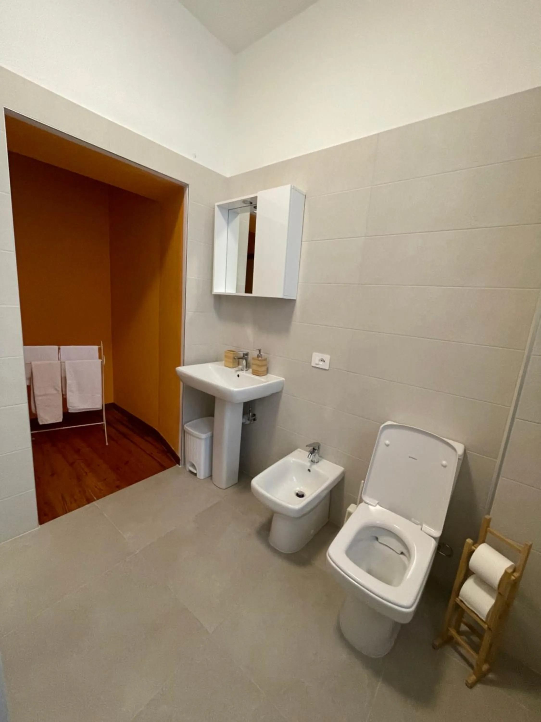 Toilet in Rosa Apartment