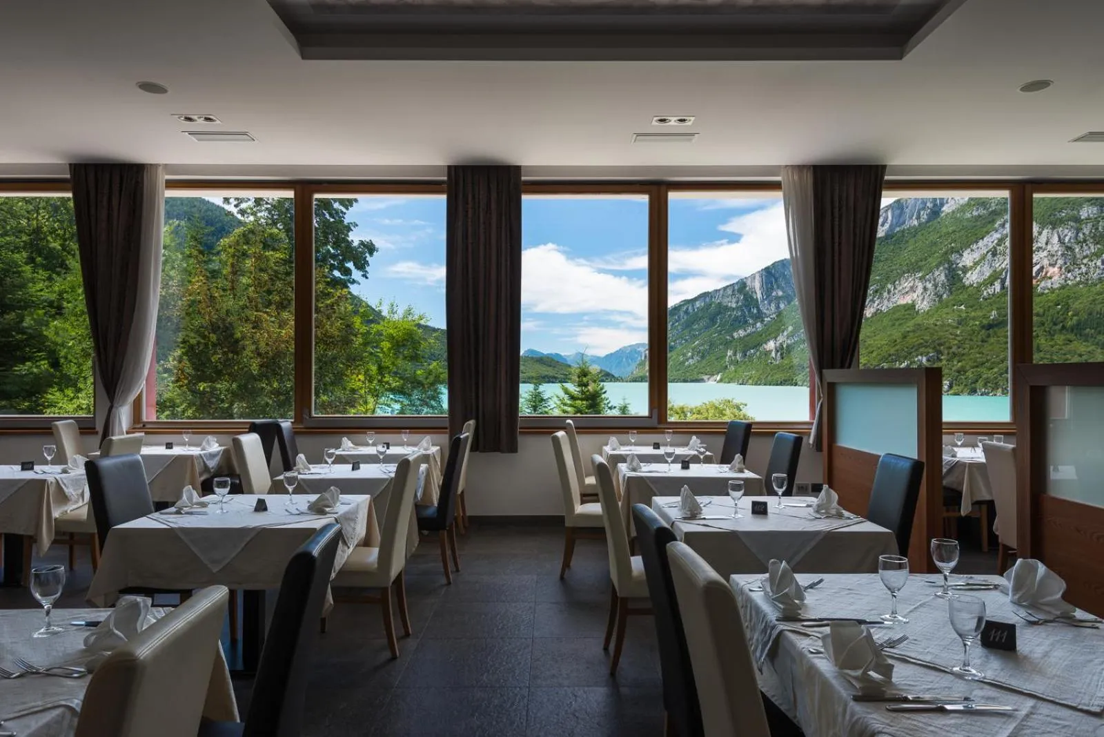 Restaurant/places to eat in Grand Hotel Molveno