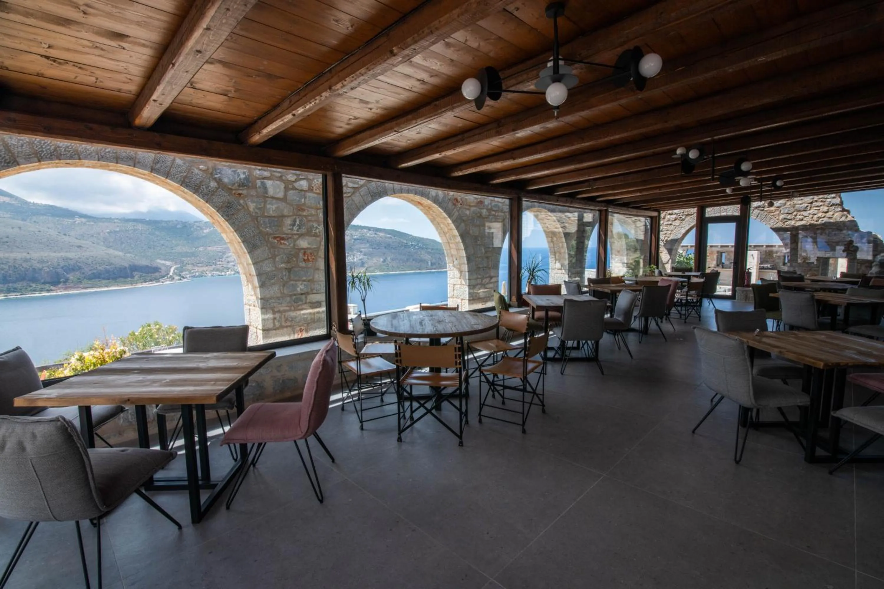 Restaurant/places to eat in Petra & Fos Boutique Hotel & Spa