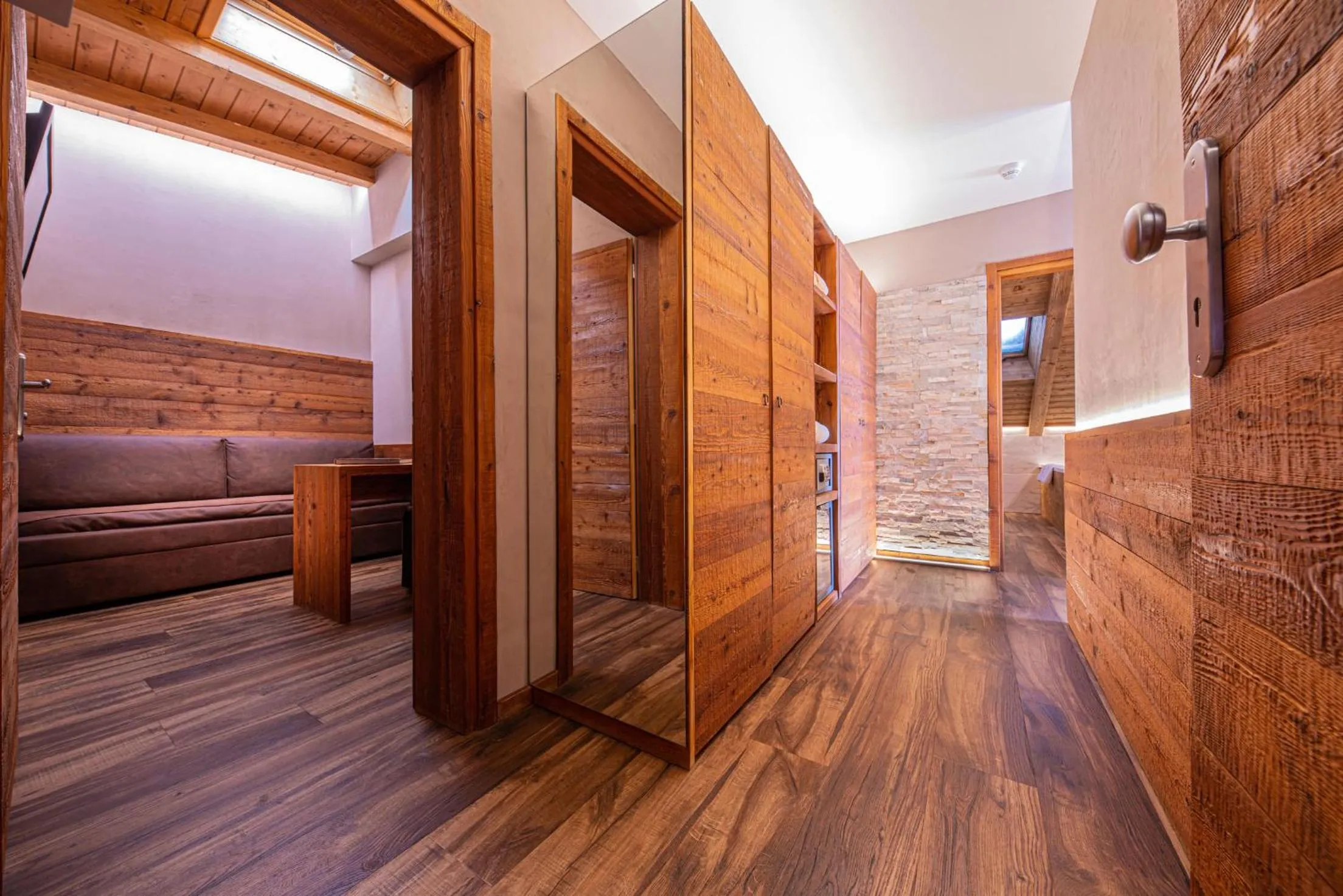 furniture in Bivio Hotel Plaza