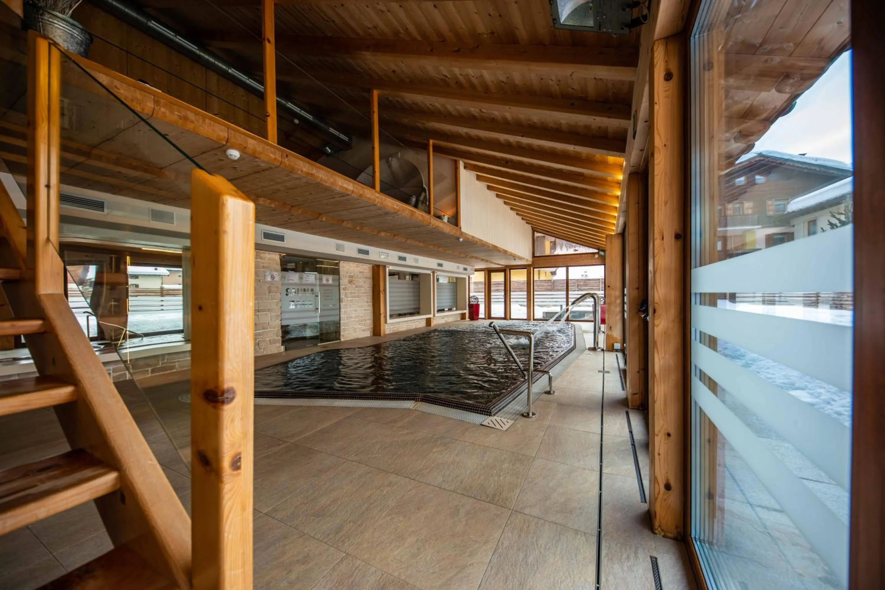 Swimming pool in Bivio Hotel Plaza