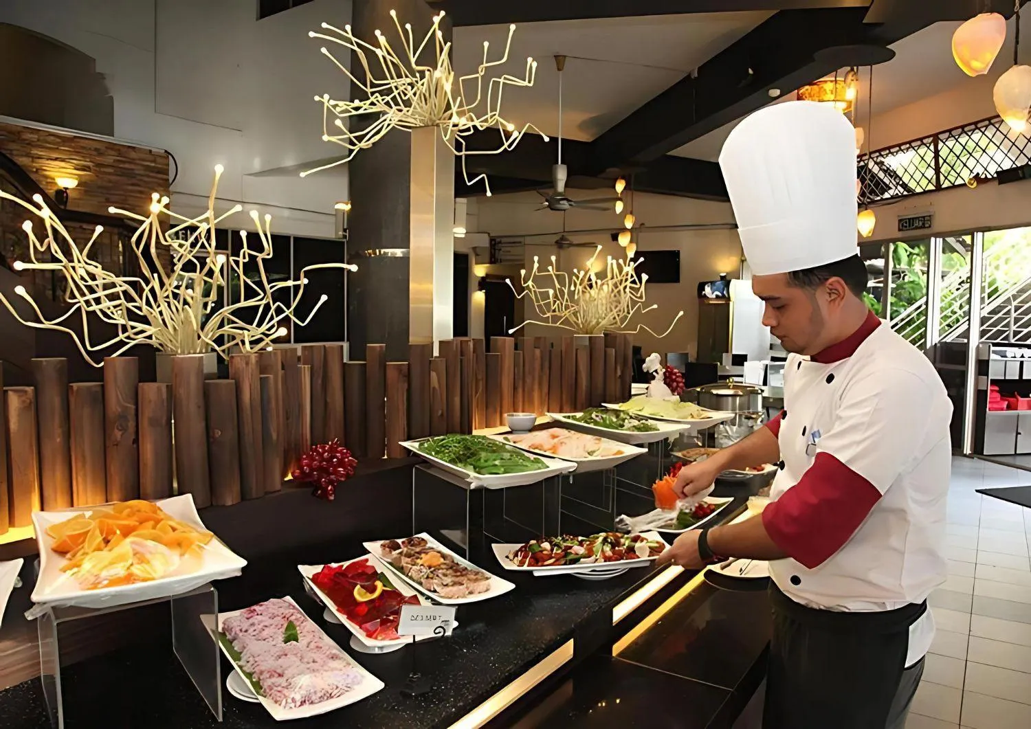 Restaurant/places to eat in Glory Beach Resort