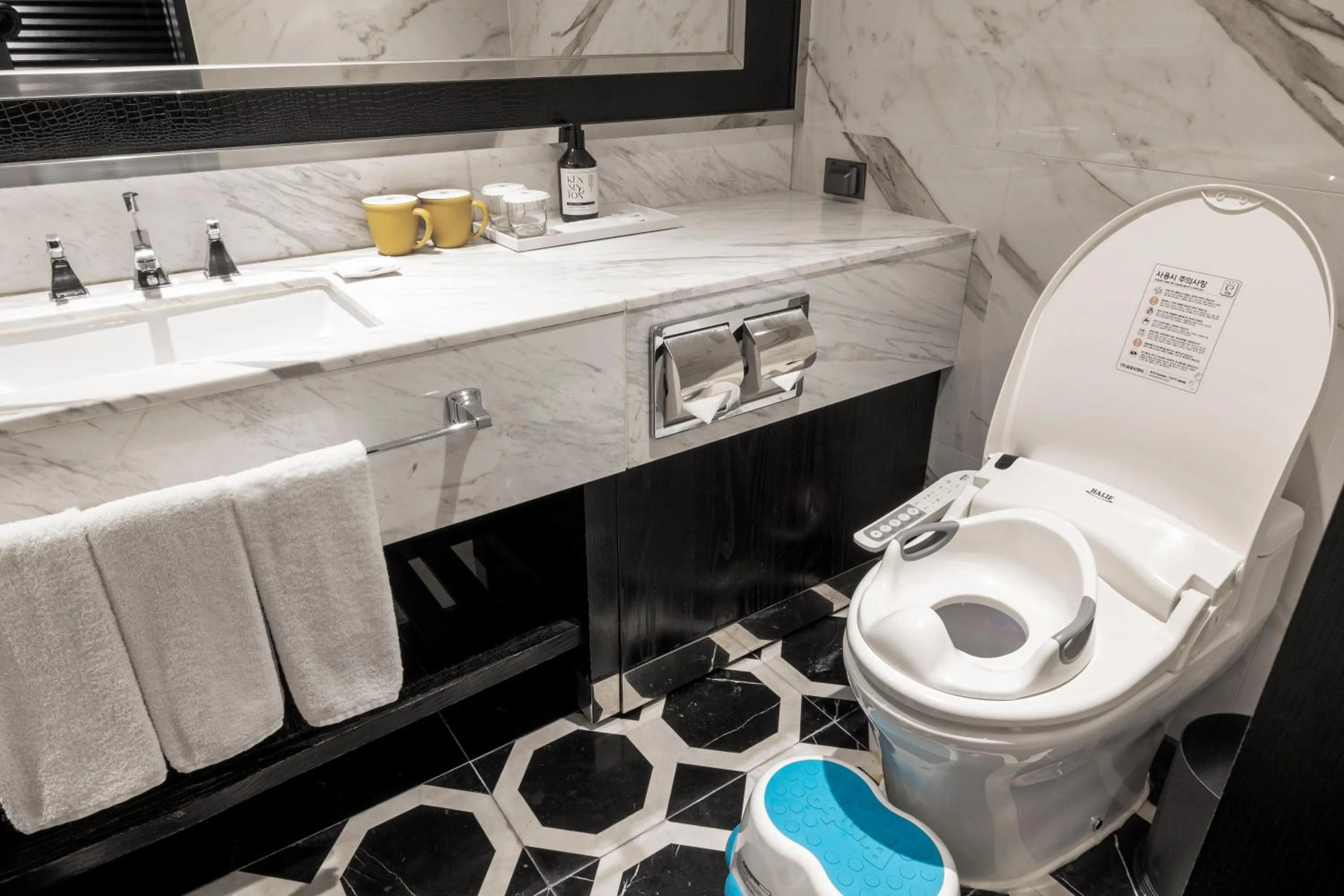 Bathroom in Kensington Hotel Yeouido