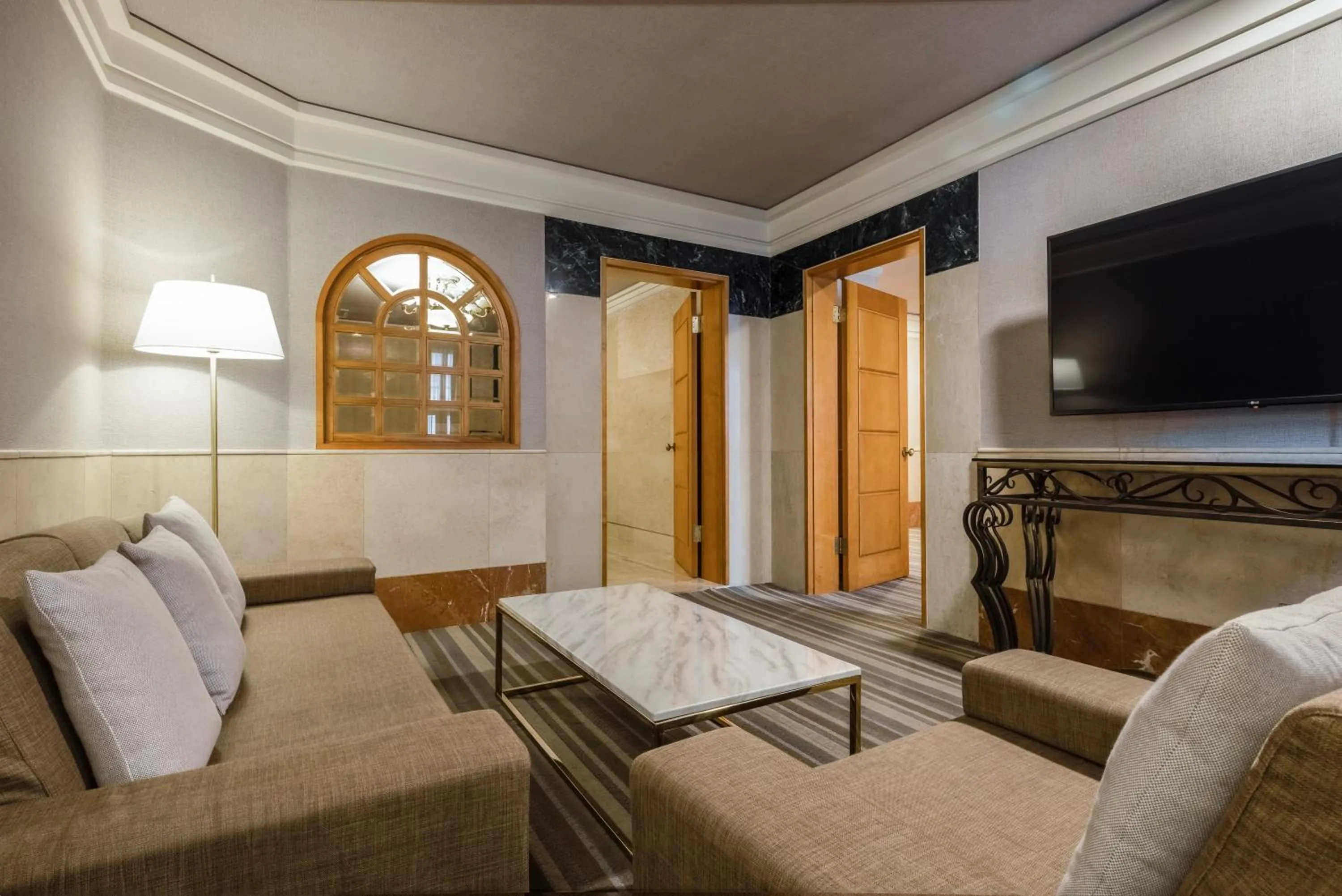 Living room in Kensington Hotel Yeouido