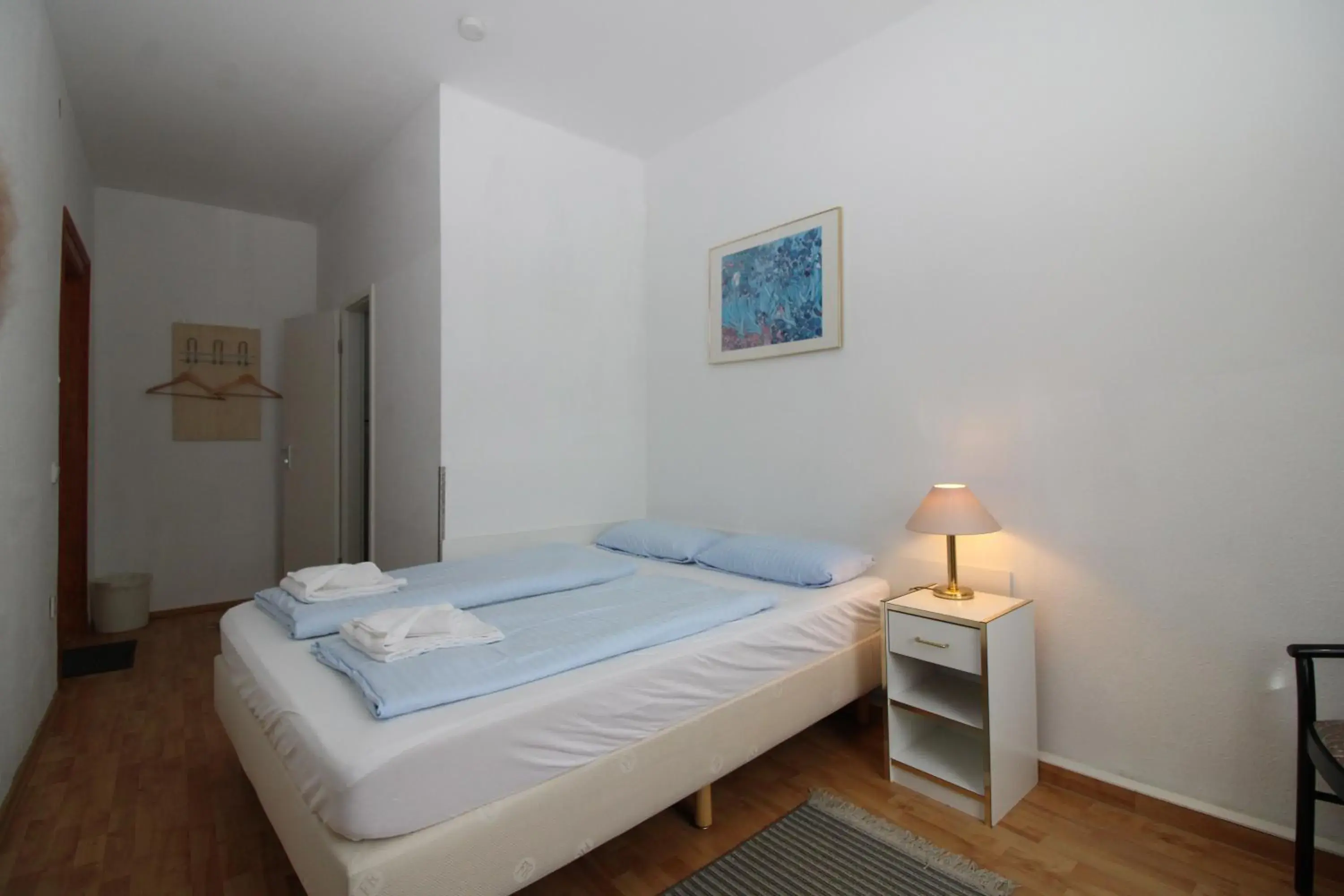 Photo of the whole room, Bed in Space Hotel im Campus der JvP Schule Photo of the whole room, Bed in Space Hotel im Campus der JvP Schule