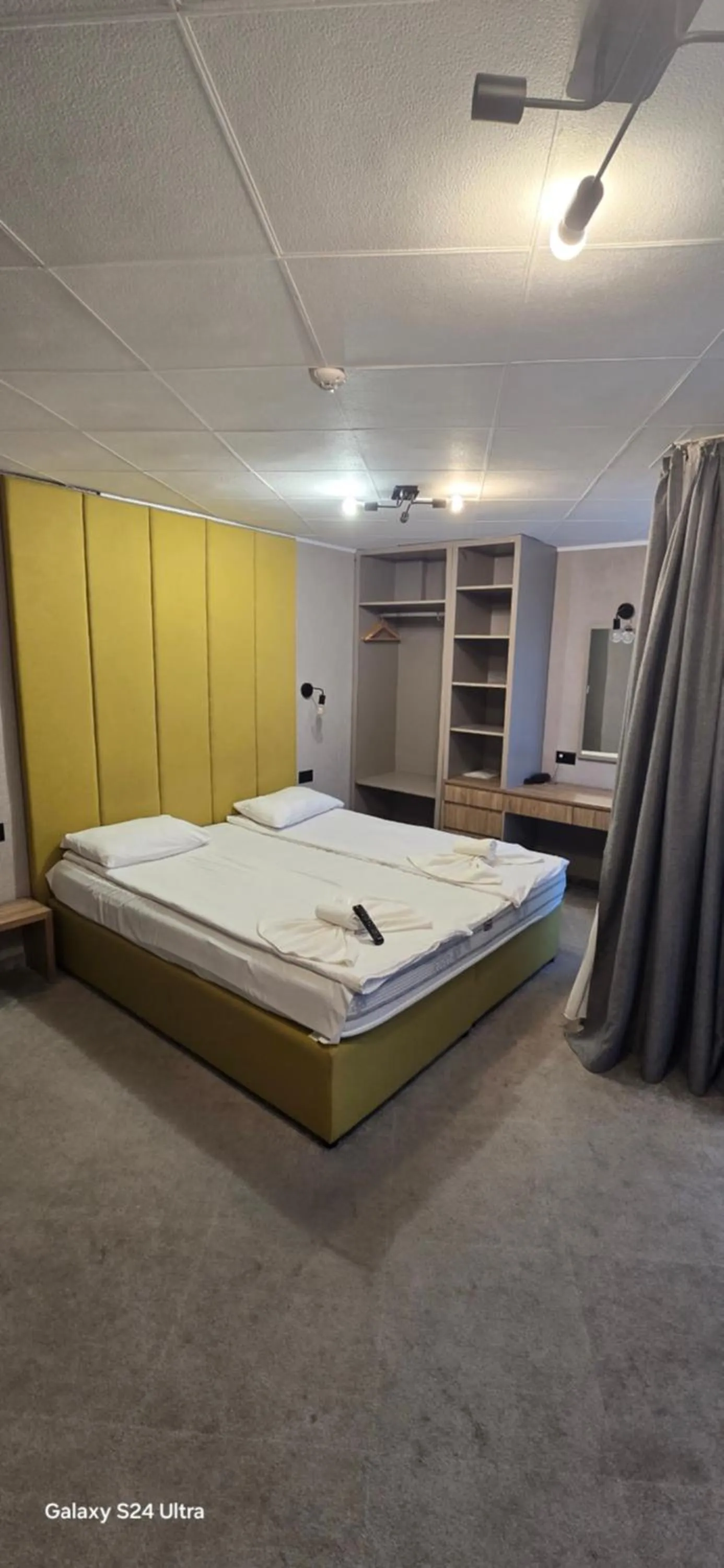 Bedroom, Bed in White House Family Hotel Spa zone