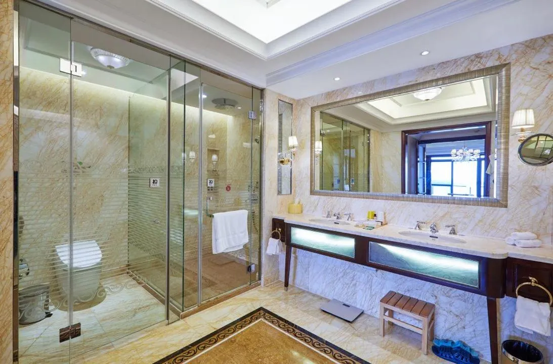 Property building in Tongli Lake Resort Phase II