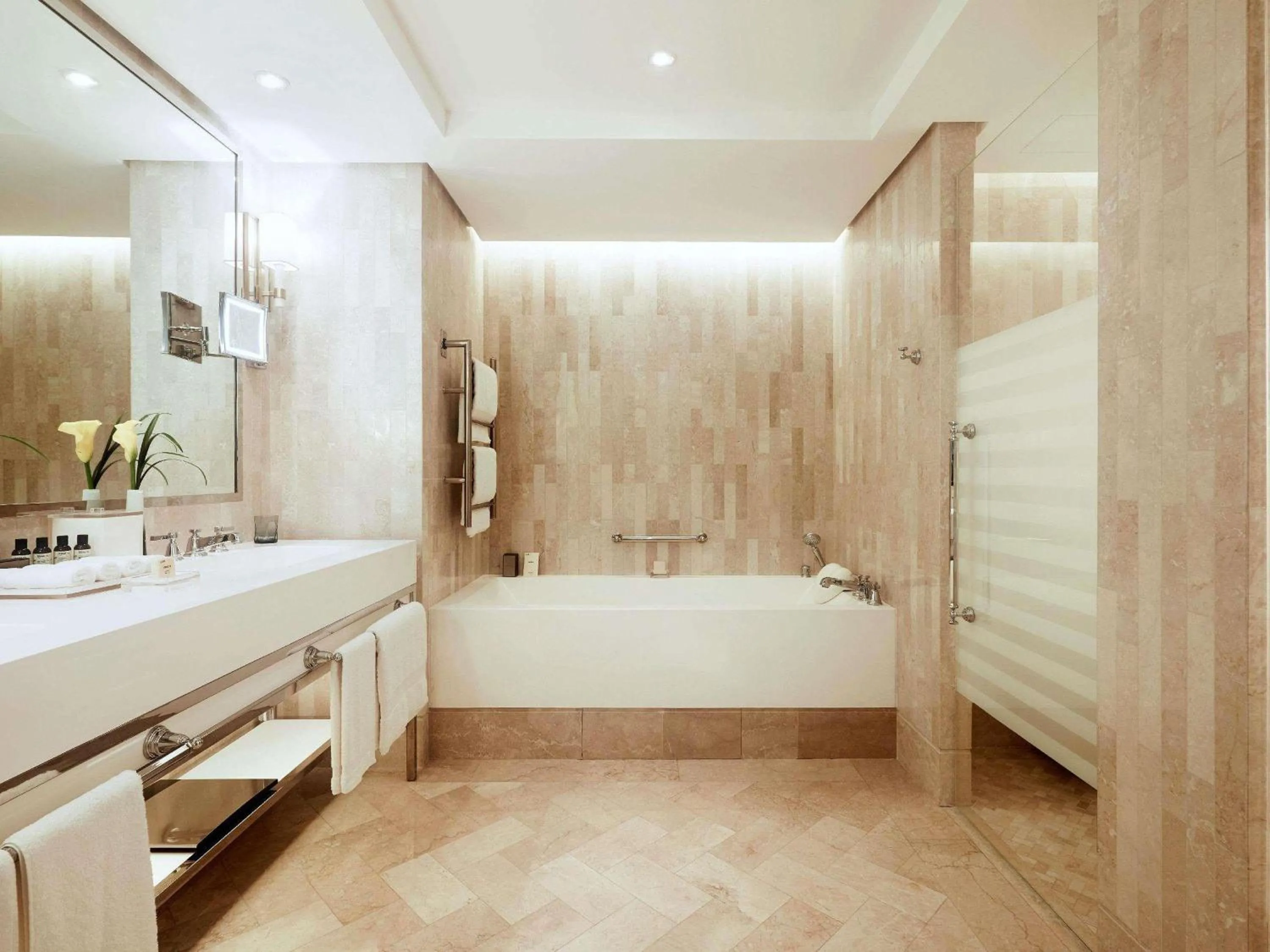 Bedroom in Fairmont Amman