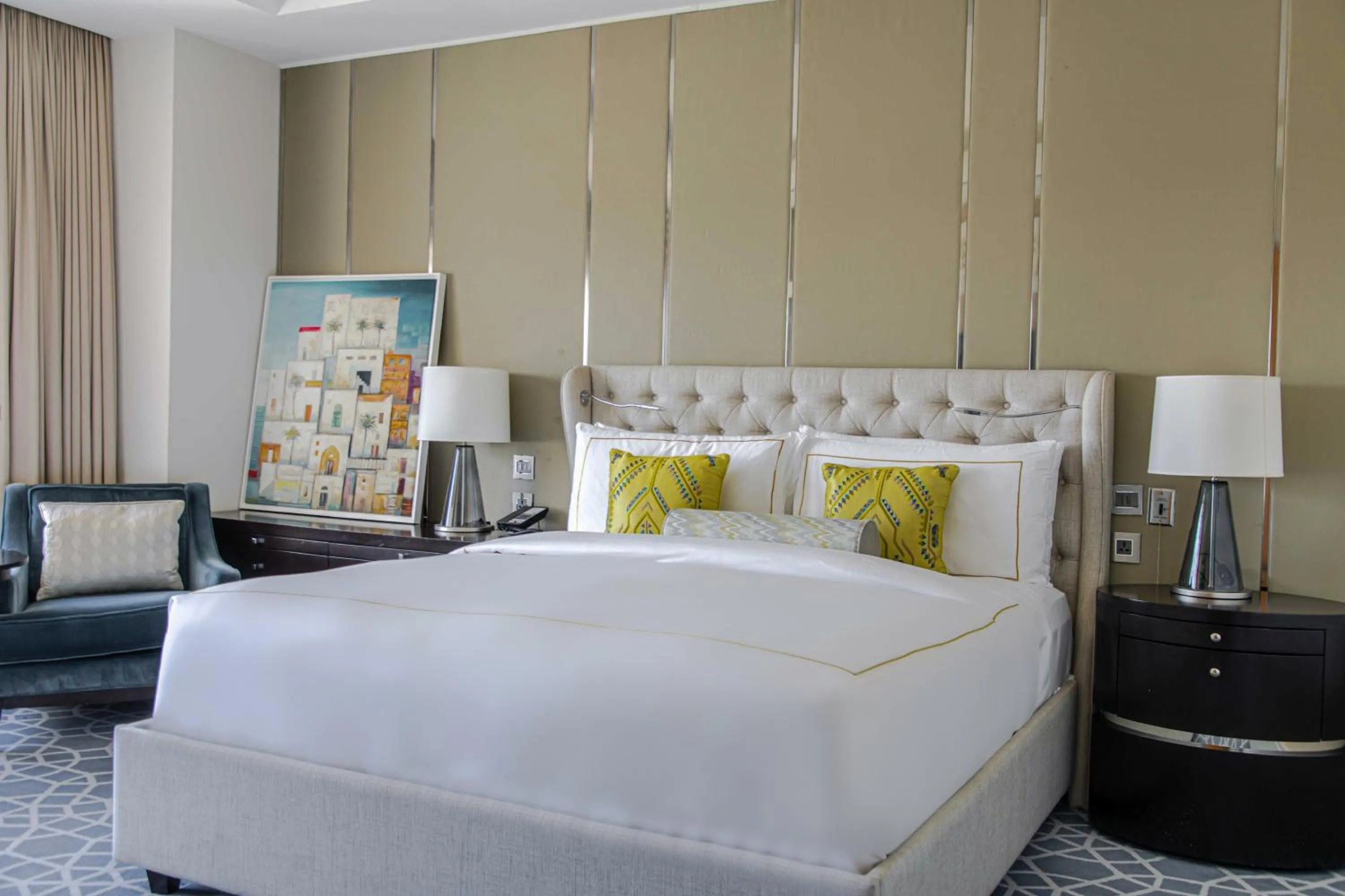 Bed in Fairmont Amman