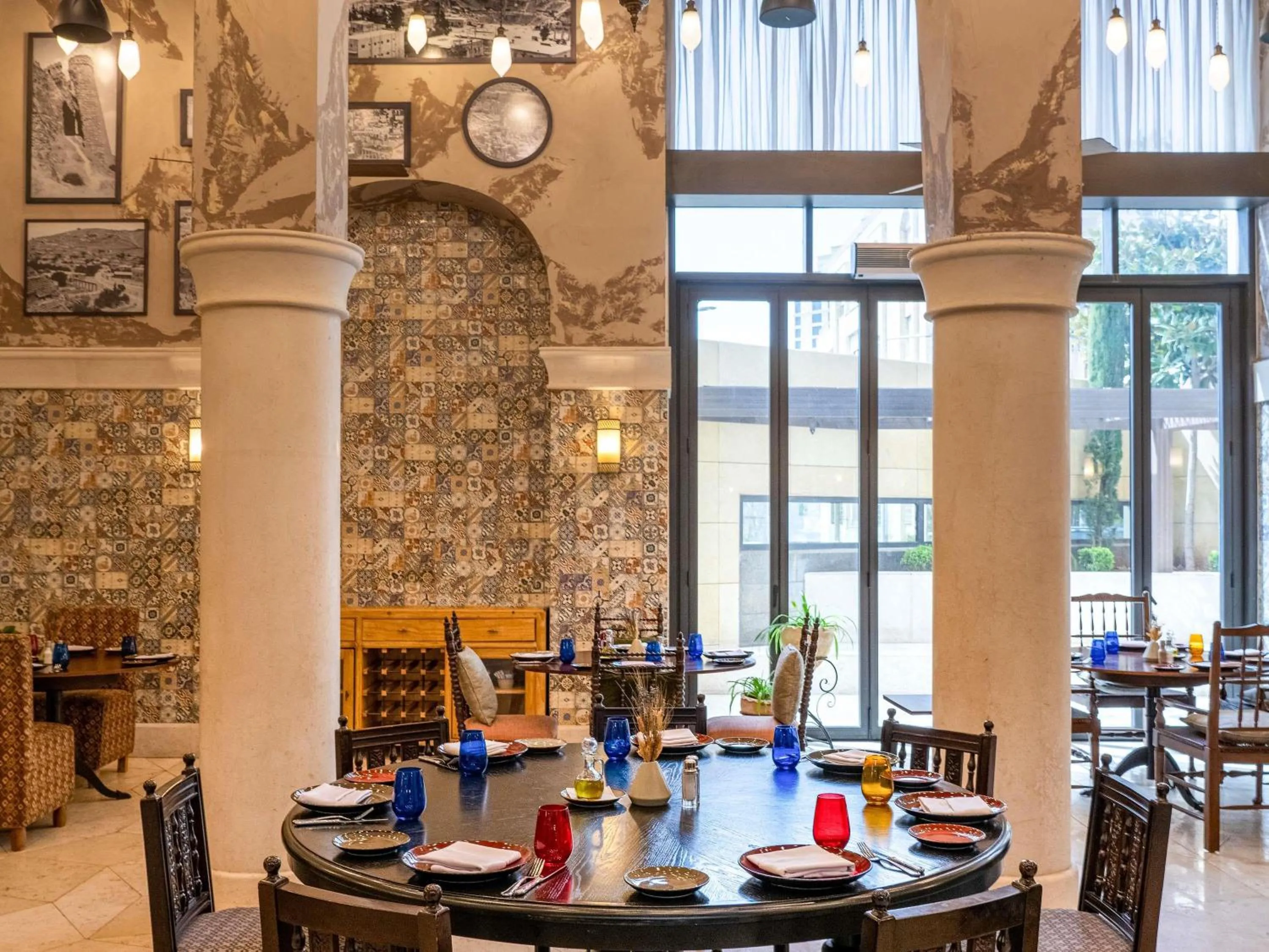 Restaurant/places to eat in Fairmont Amman
