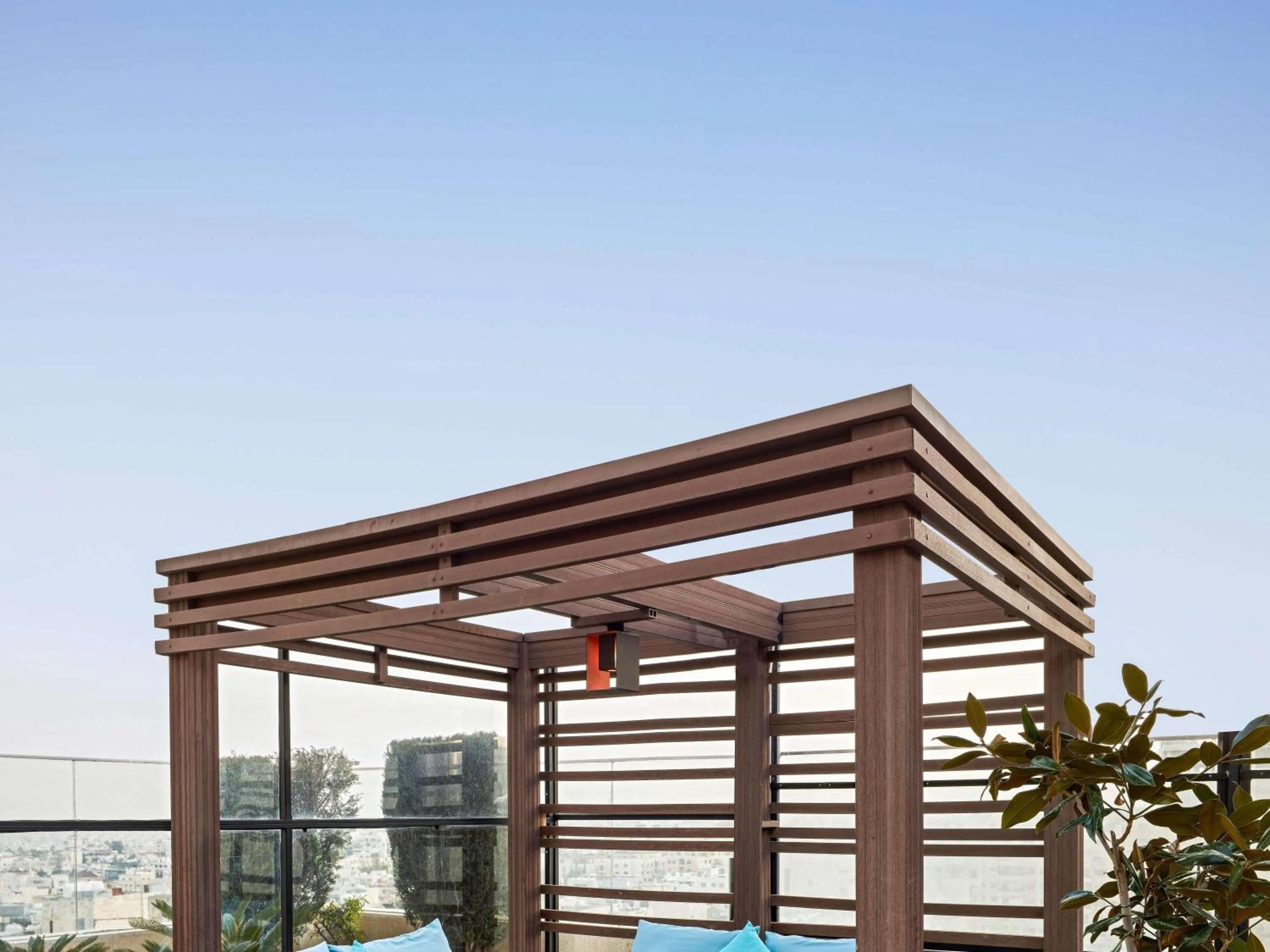 Lounge or bar in Fairmont Amman