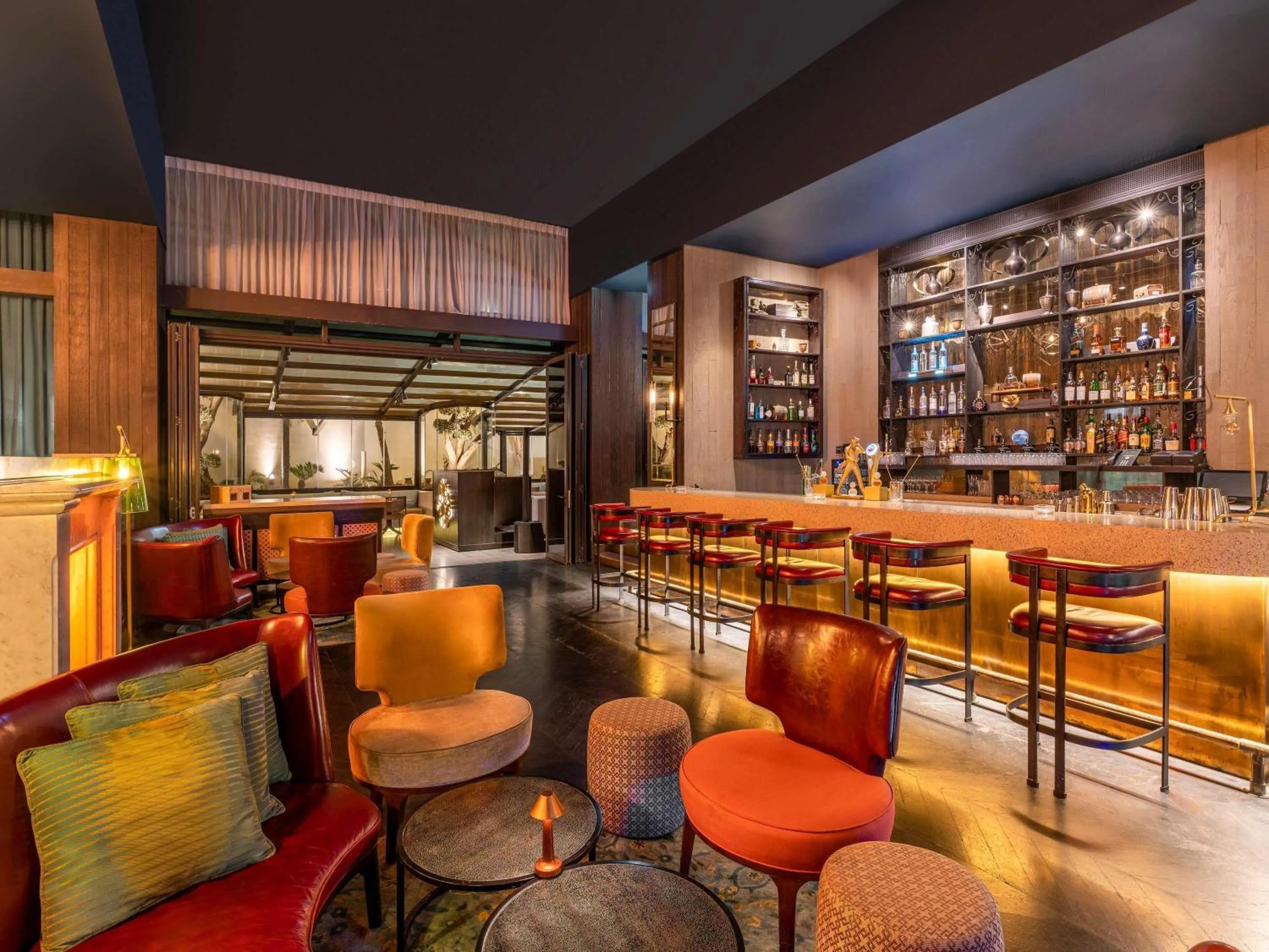 Lounge or bar in Fairmont Amman