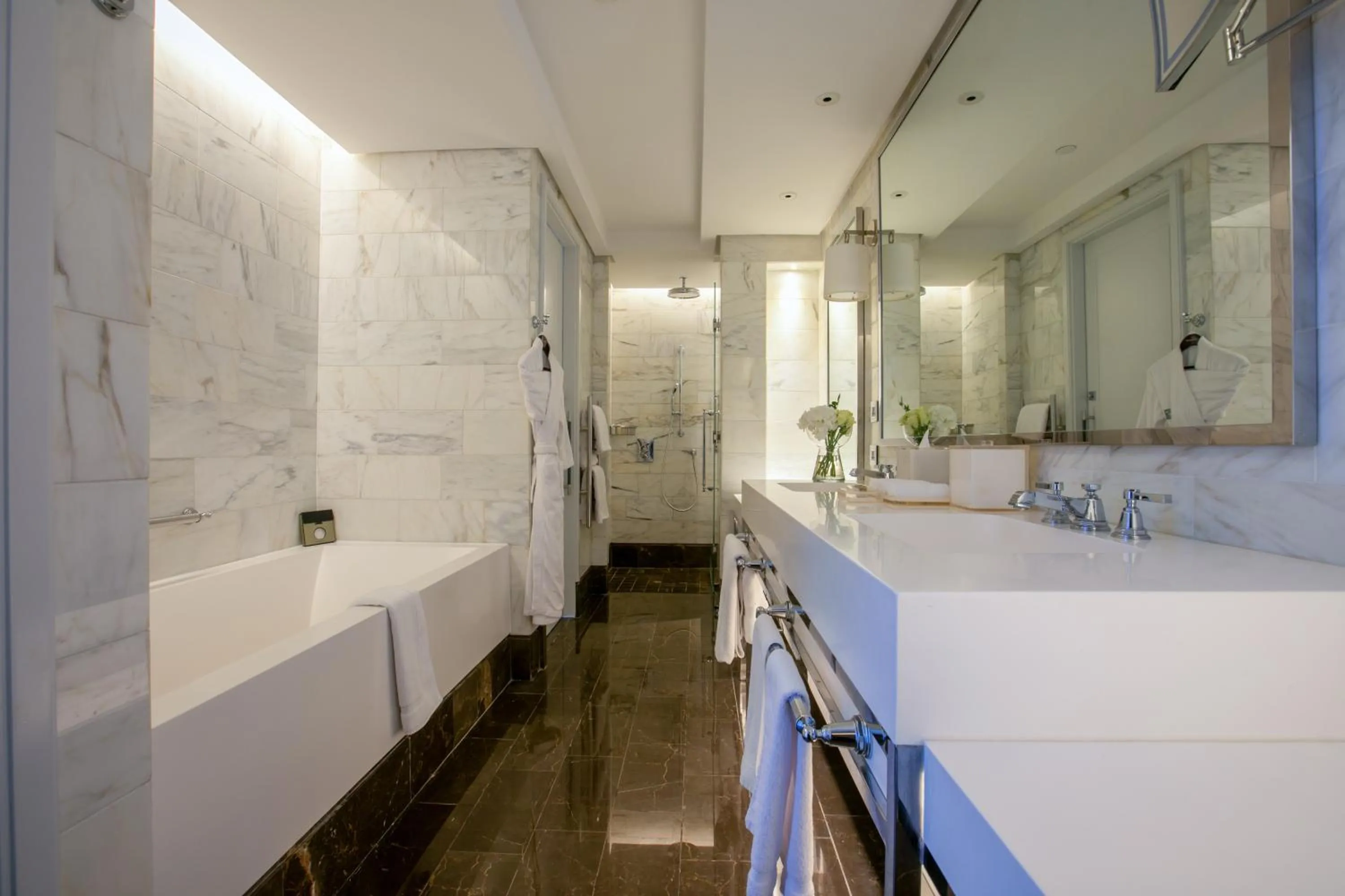 Bathroom in Fairmont Amman
