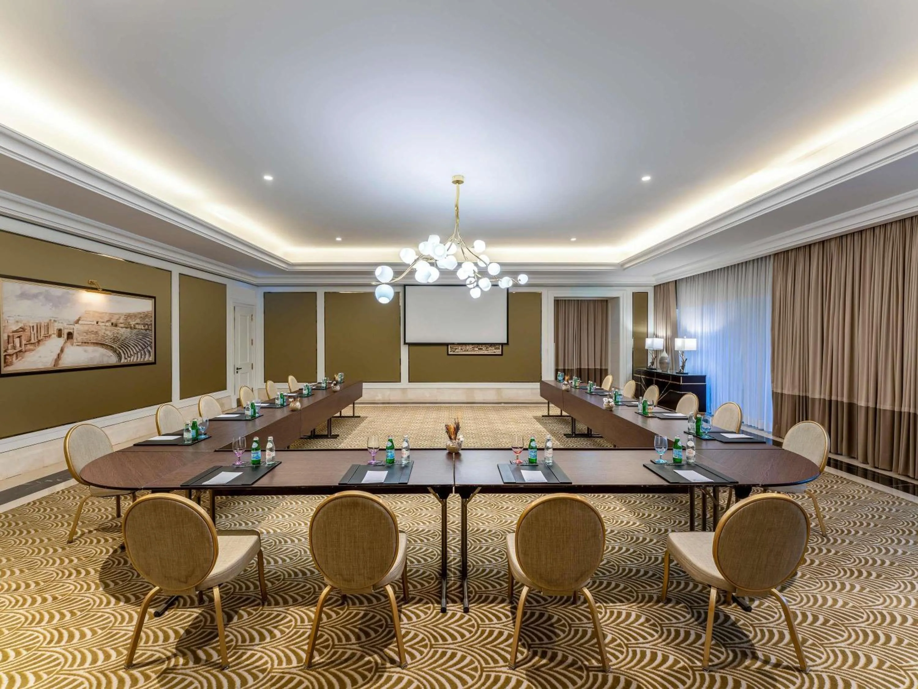 Meeting/conference room in Fairmont Amman