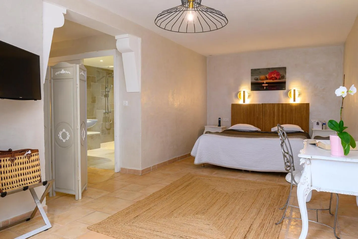 Photo of the whole room, Bed in La Bastide De Tourtour Hotel & Spa