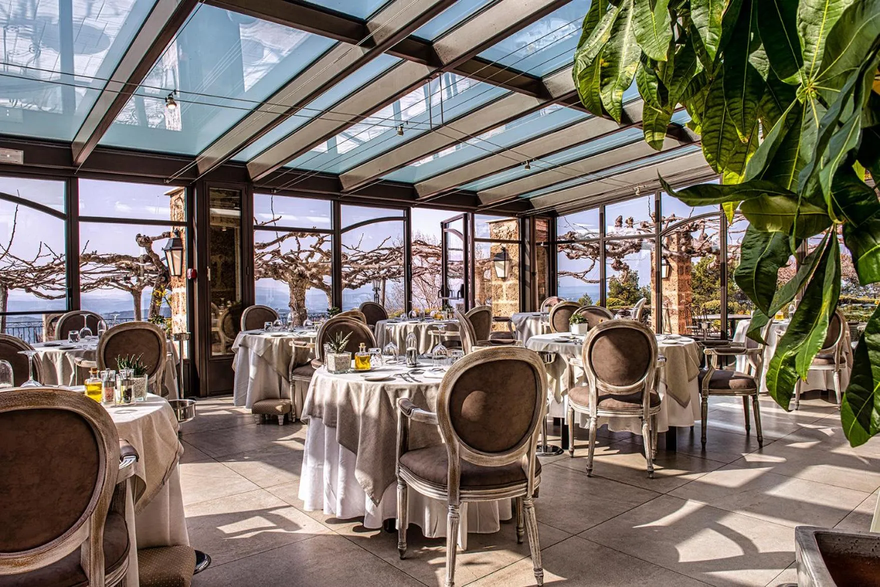 Restaurant/places to eat in La Bastide De Tourtour Hotel & Spa