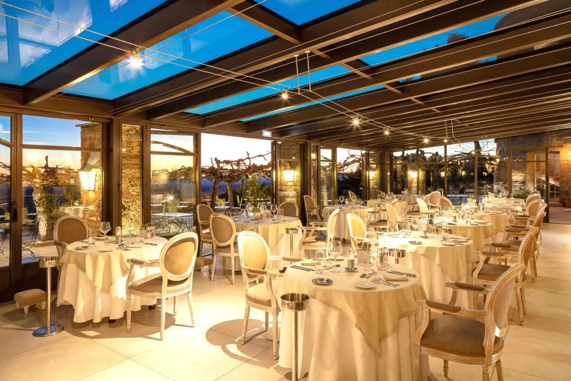 Restaurant/places to eat in La Bastide De Tourtour Hotel & Spa