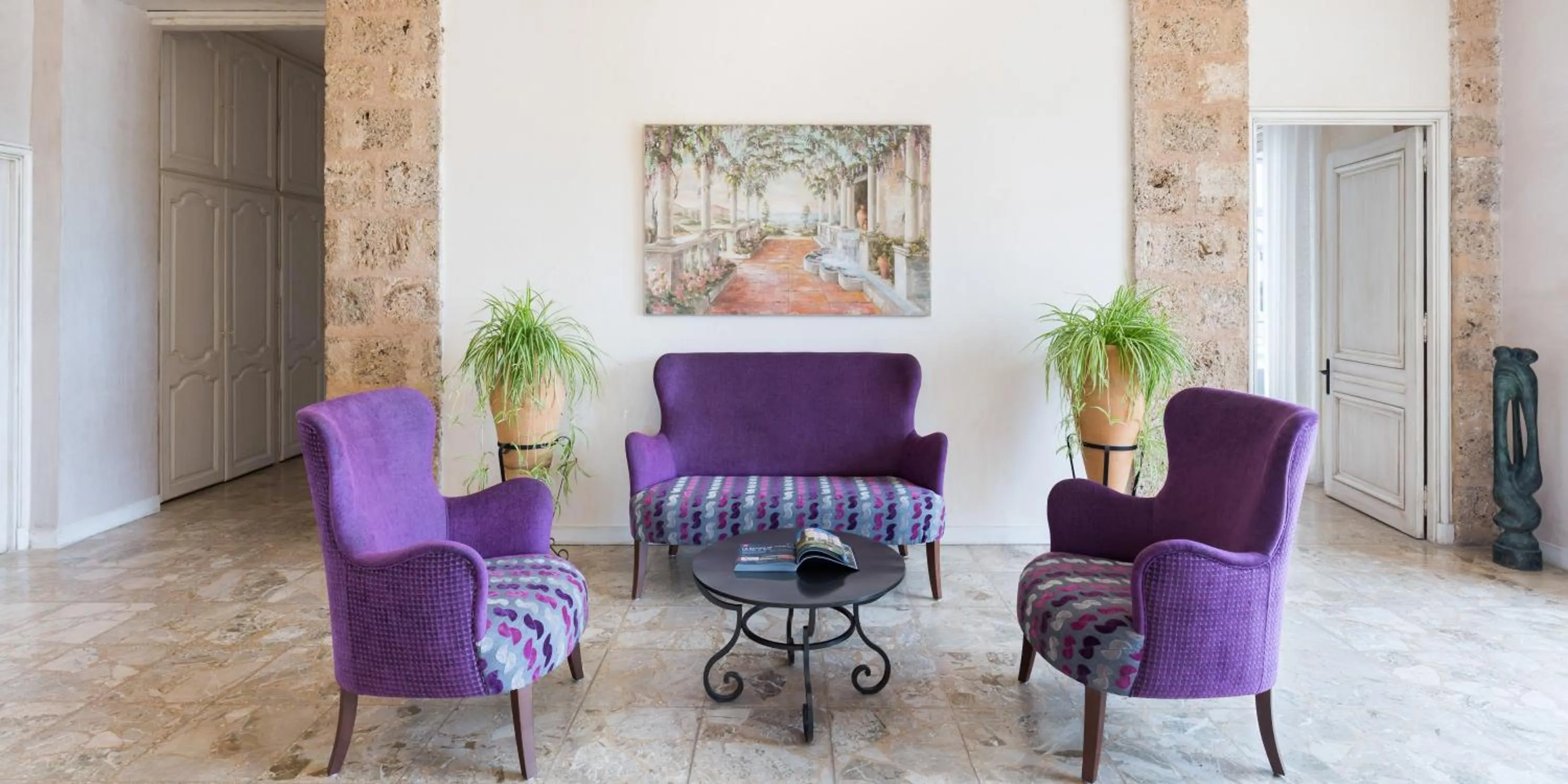 Lobby or reception in La Bastide De Tourtour Hotel & Spa