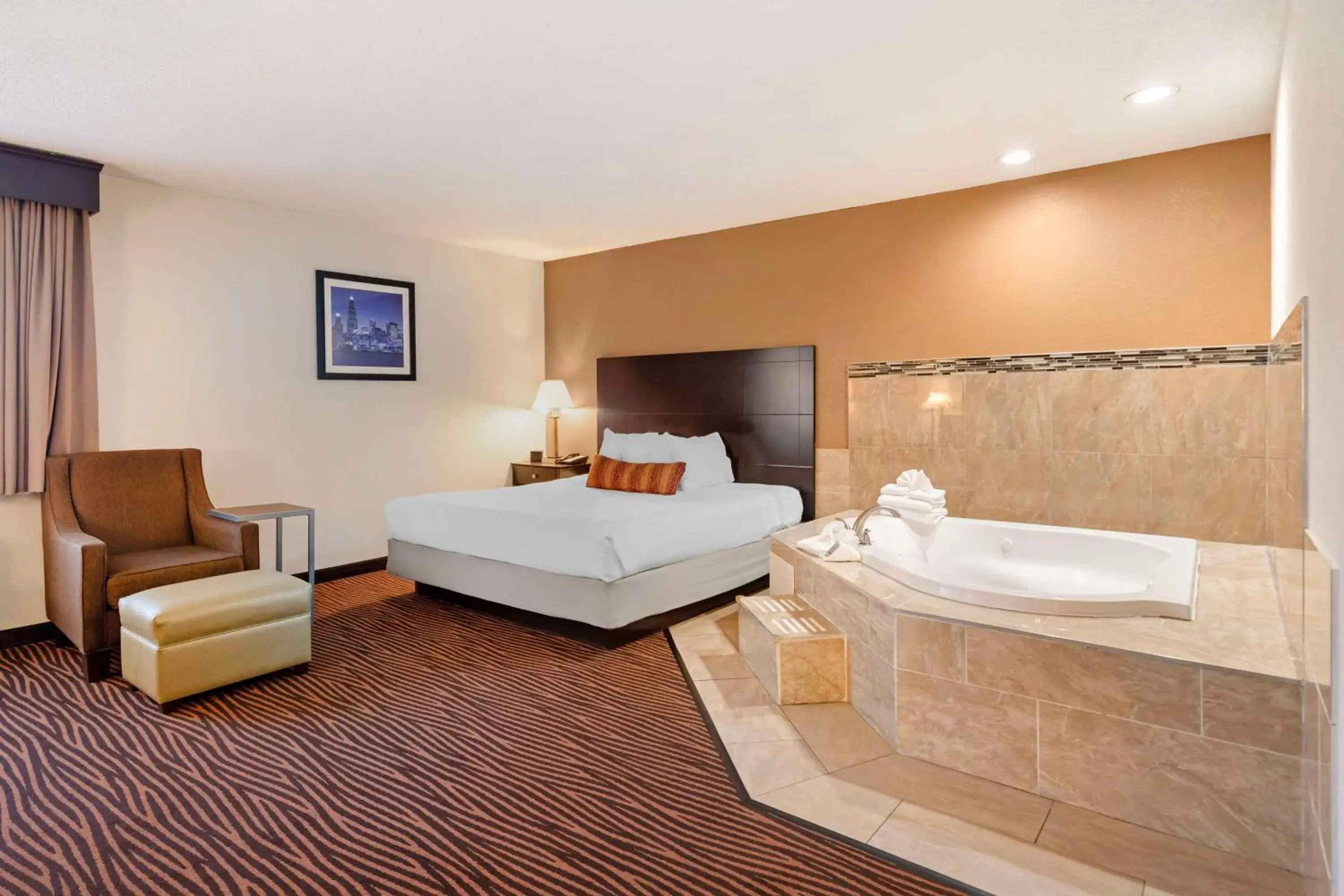 Bedroom, Bed in Best Western Des Plaines O'Hare Bedroom, Bed in Best Western Des Plaines O'Hare