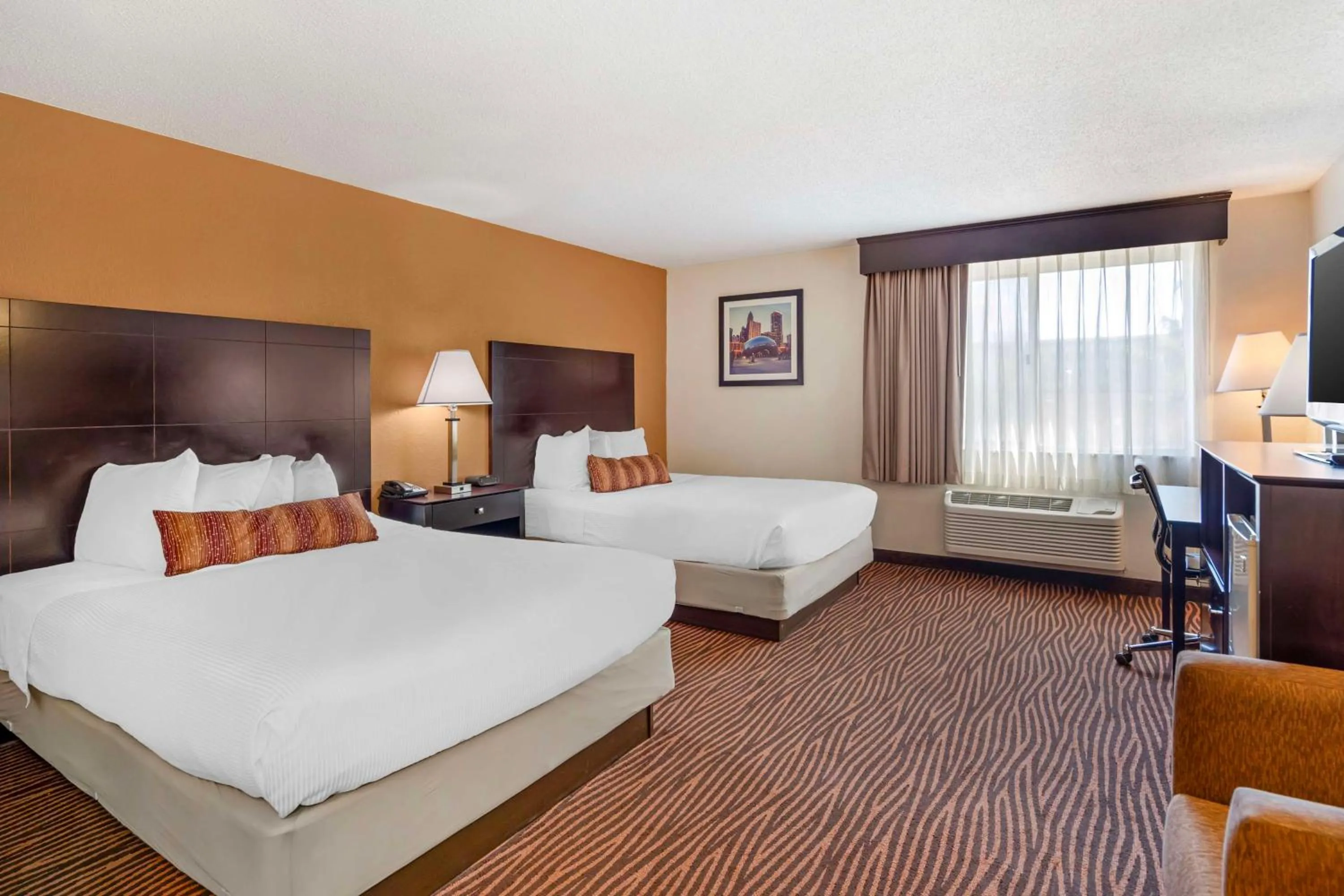 Bedroom, Bed in Best Western Des Plaines O'Hare
