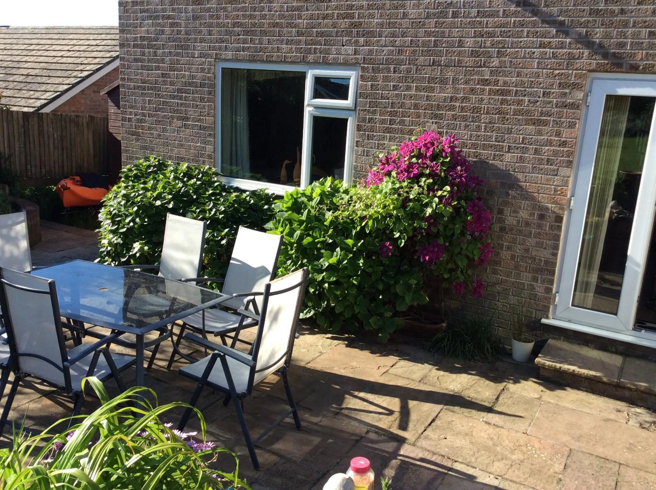 Property building in Il Giardino