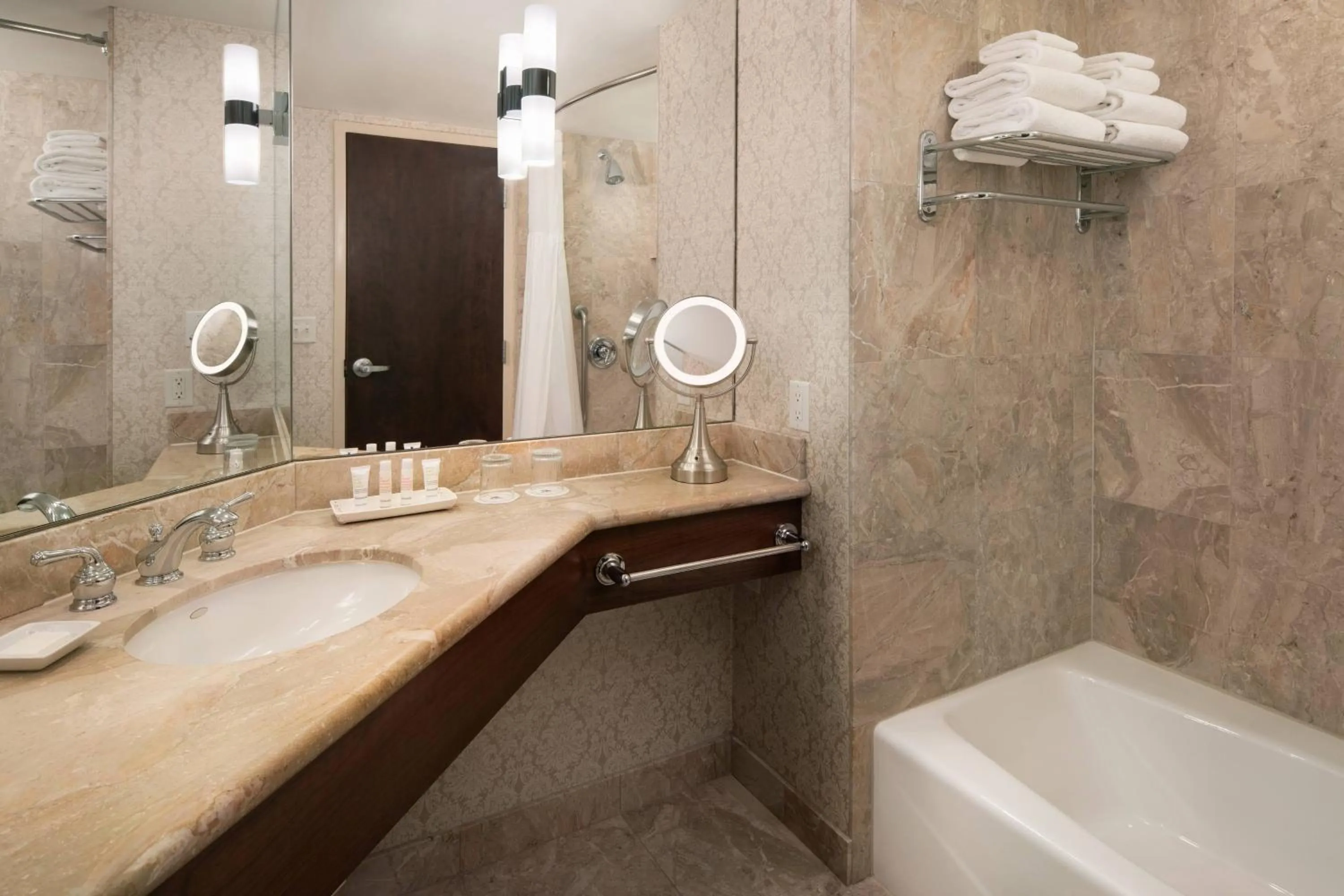 Bathroom in Marriott Salt Lake City Center