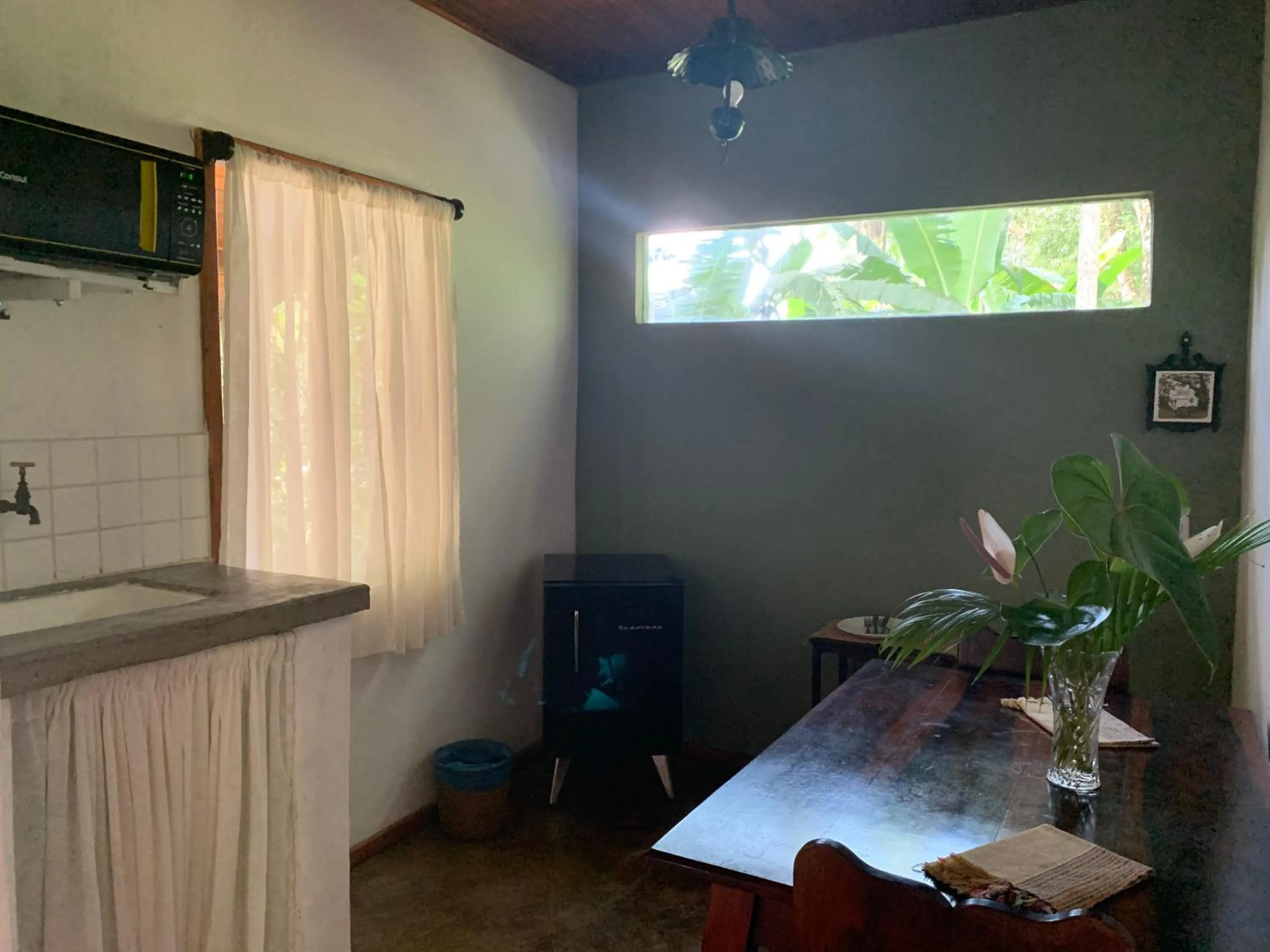 Kitchen or kitchenette in Pousada Sítio Itaúna