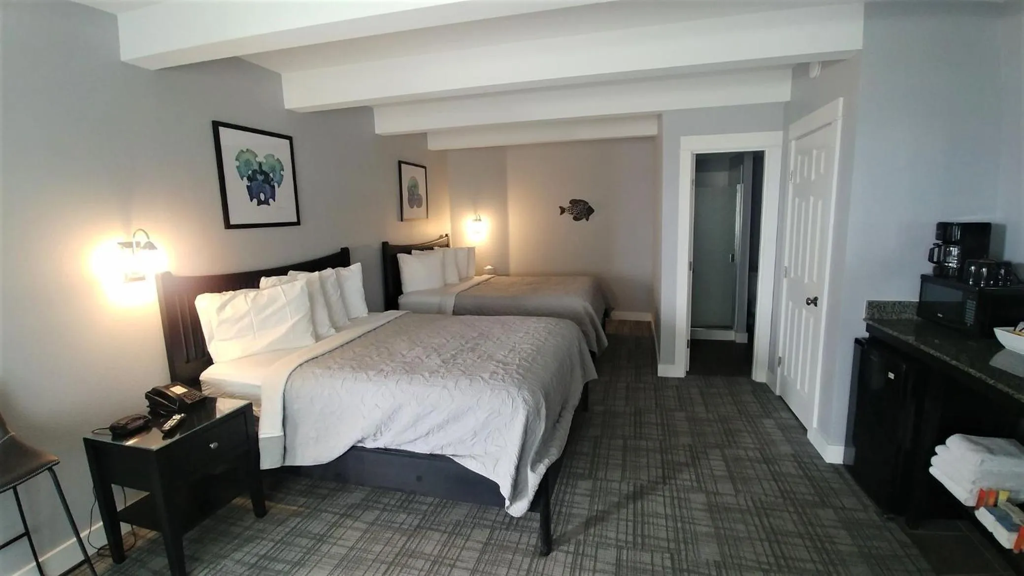 Quadruple Room in Beachfront Manor Hotel