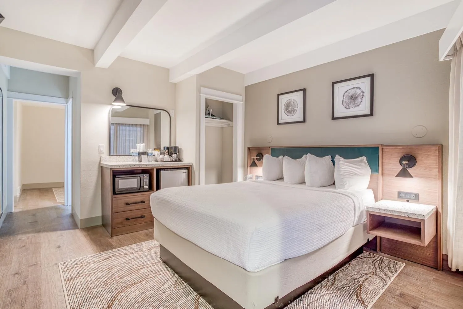 Bed in Beachfront Manor Hotel