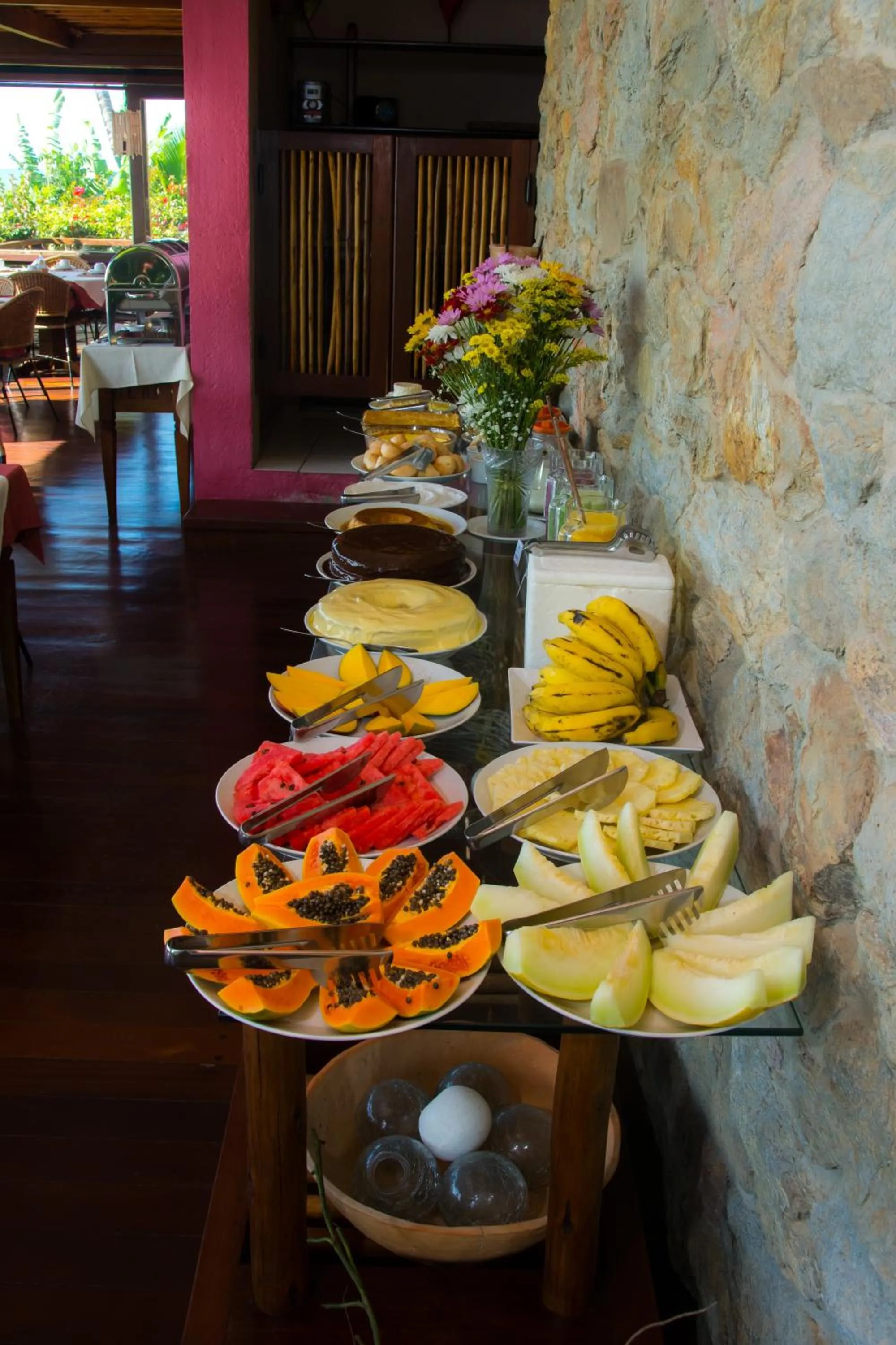 Buffet breakfast in Baixu Village