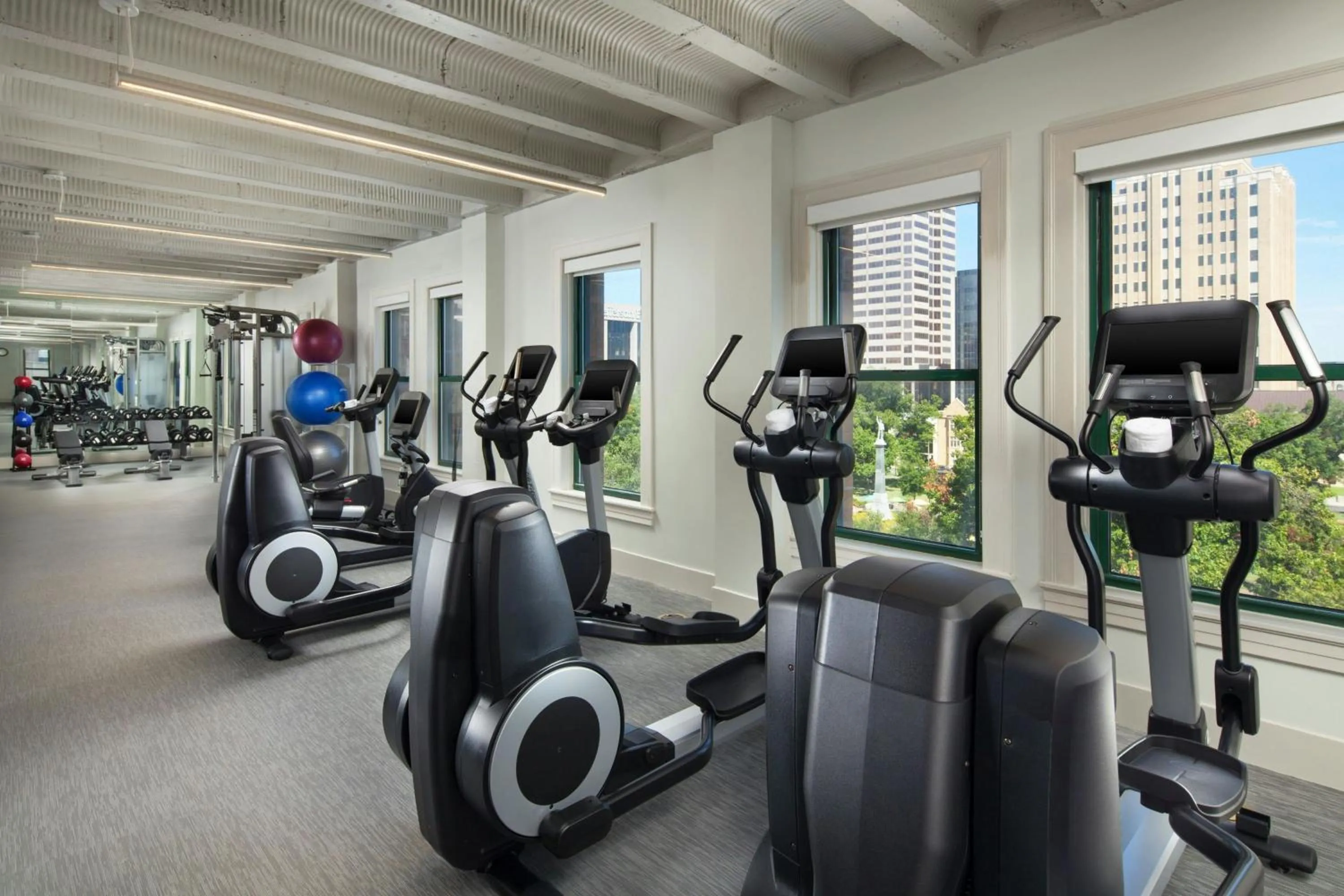 Fitness centre/facilities in The St. Anthony, a Luxury Collection Hotel, San Antonio