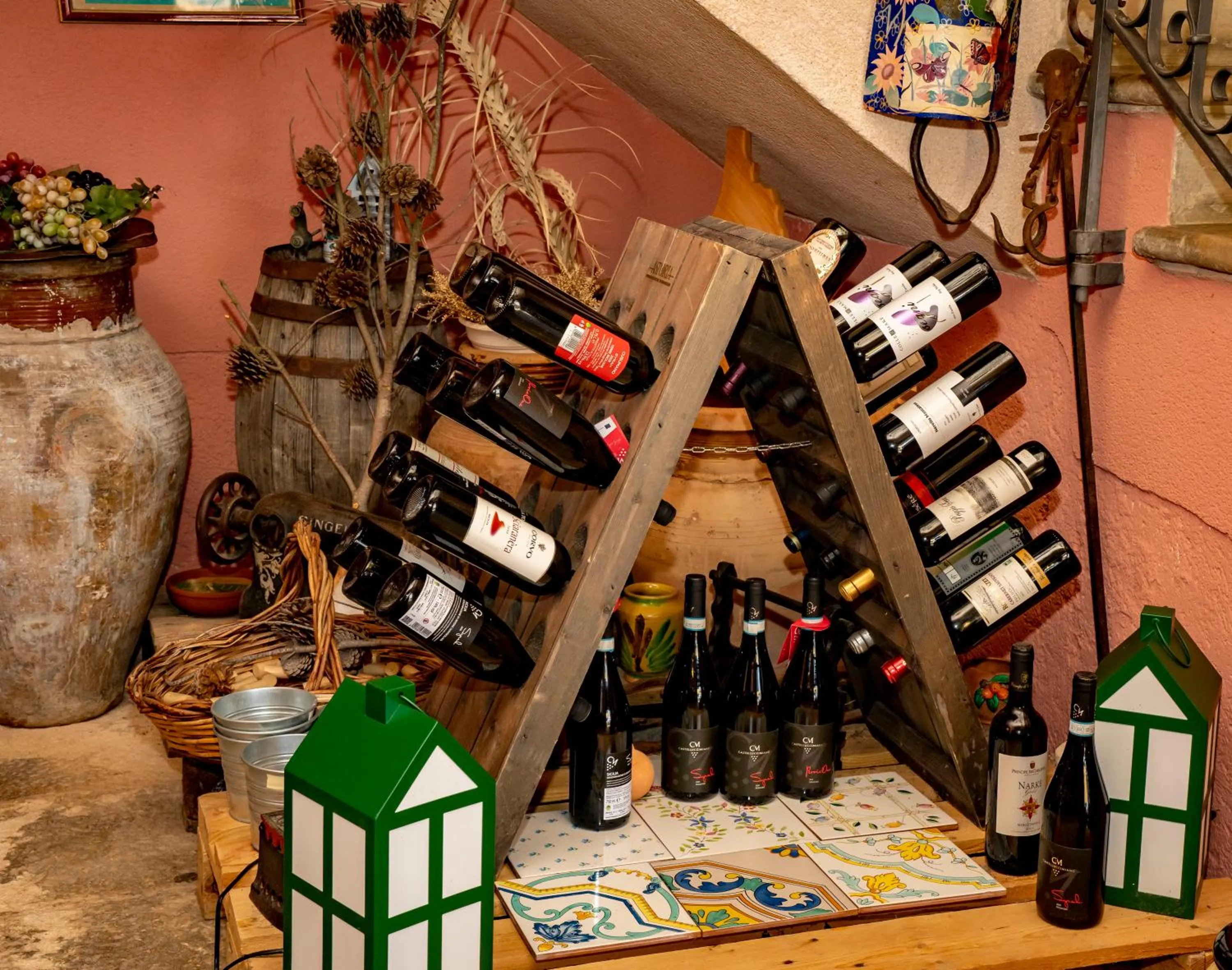 Alcoholic drinks in Casale Villa Rainò