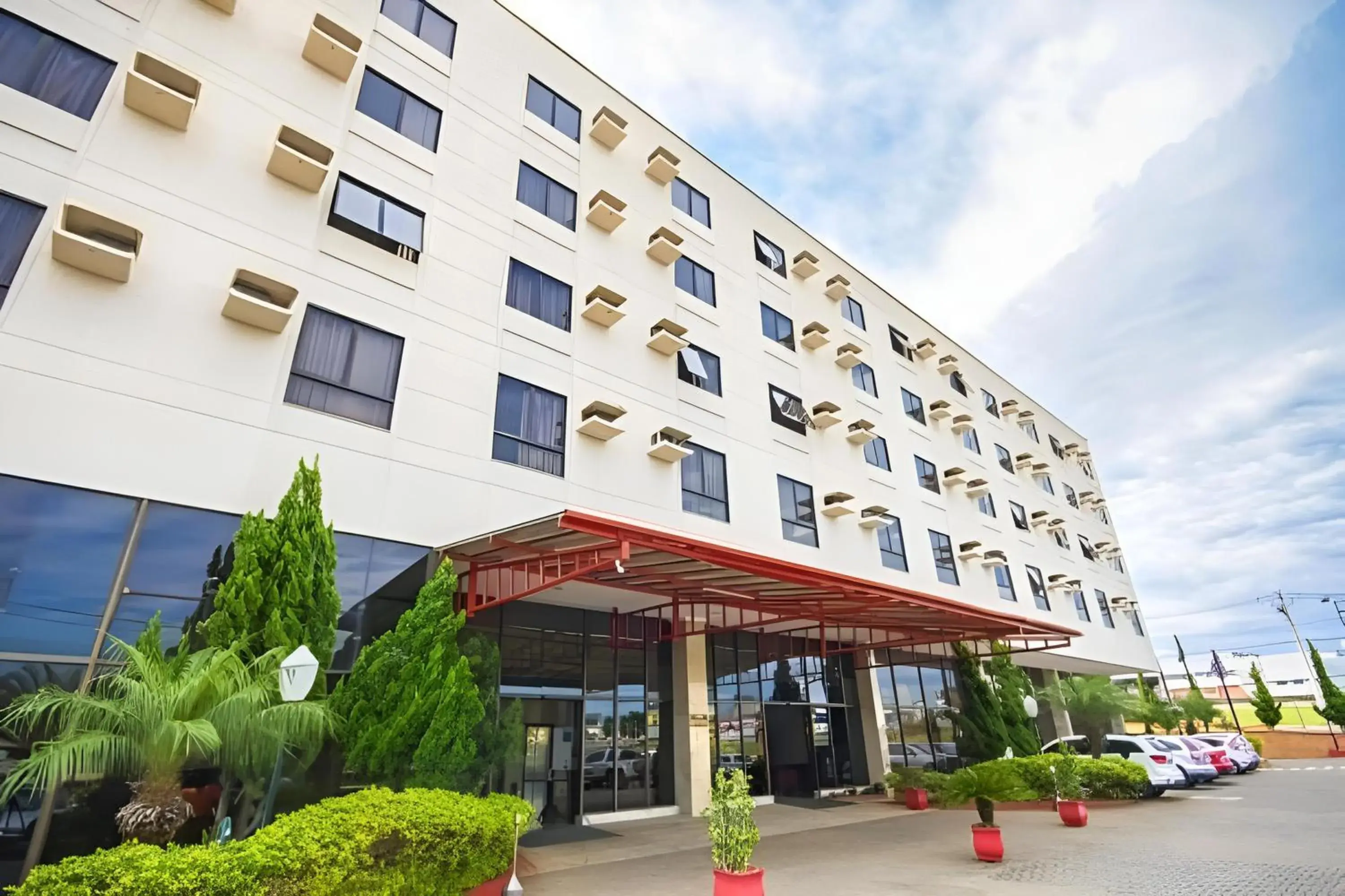 Property building in Hotel Dan Inn Campinas Anhanguera - By Nacional Inn Property building in Hotel Dan Inn Campinas Anhanguera - By Nacional Inn