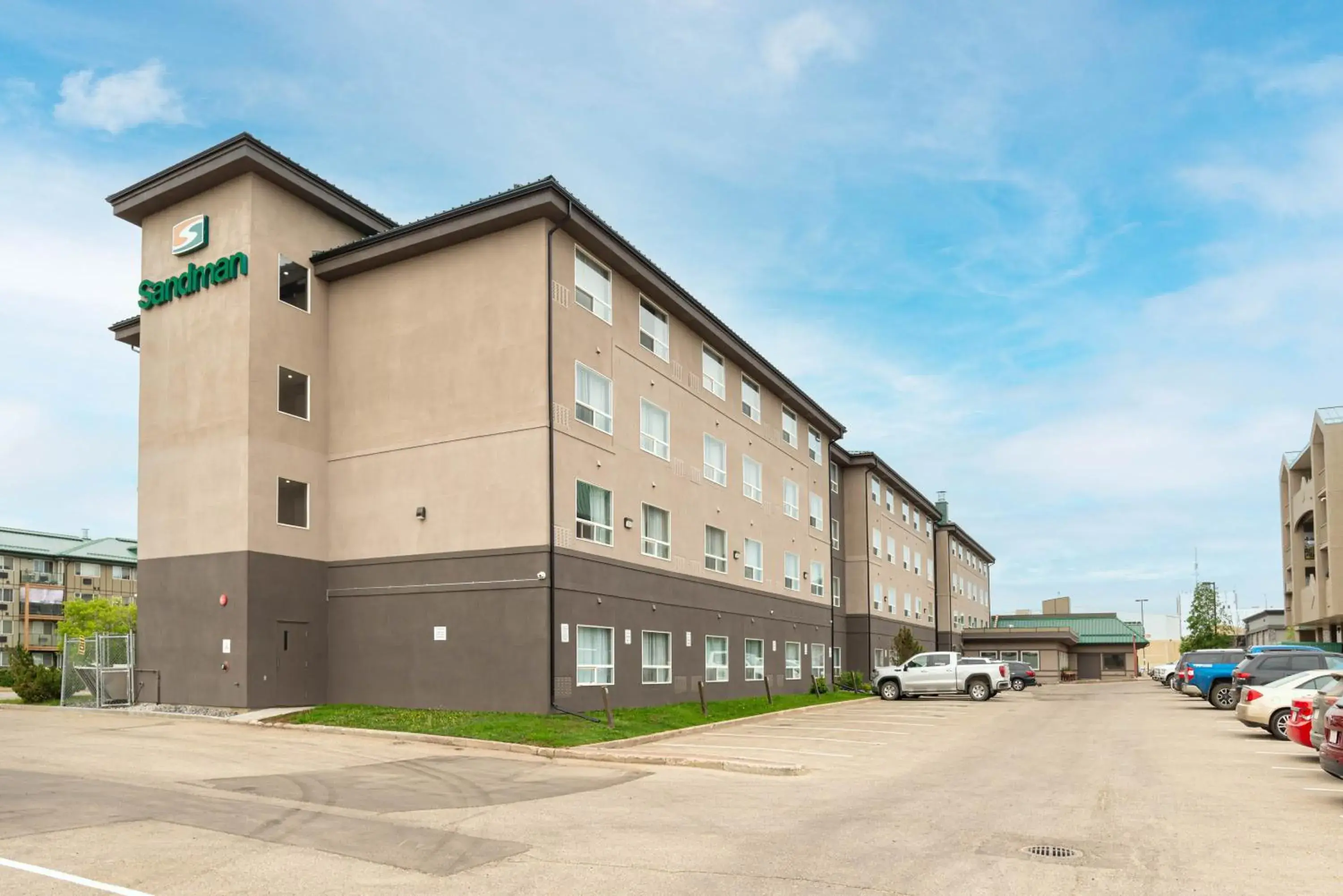 Property building in Sandman Hotel Grande Prairie Property building in Sandman Hotel Grande Prairie