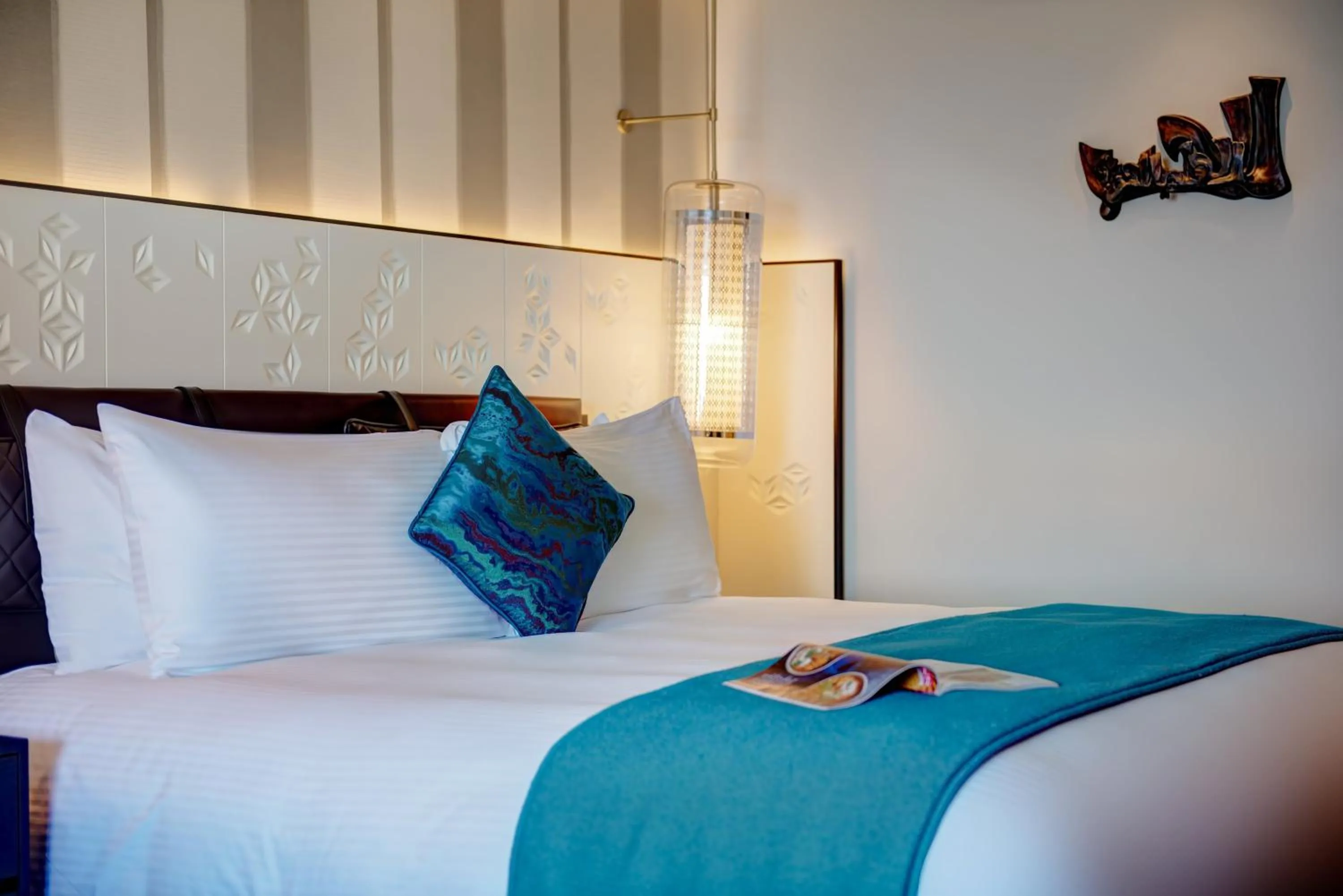 Photo of the whole room, Bed in InterContinental Muscat by IHG