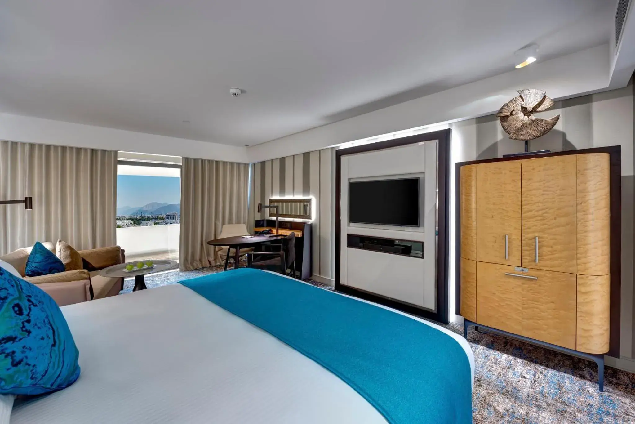 Photo of the whole room, Bed in InterContinental Muscat by IHG Photo of the whole room, Bed in InterContinental Muscat by IHG