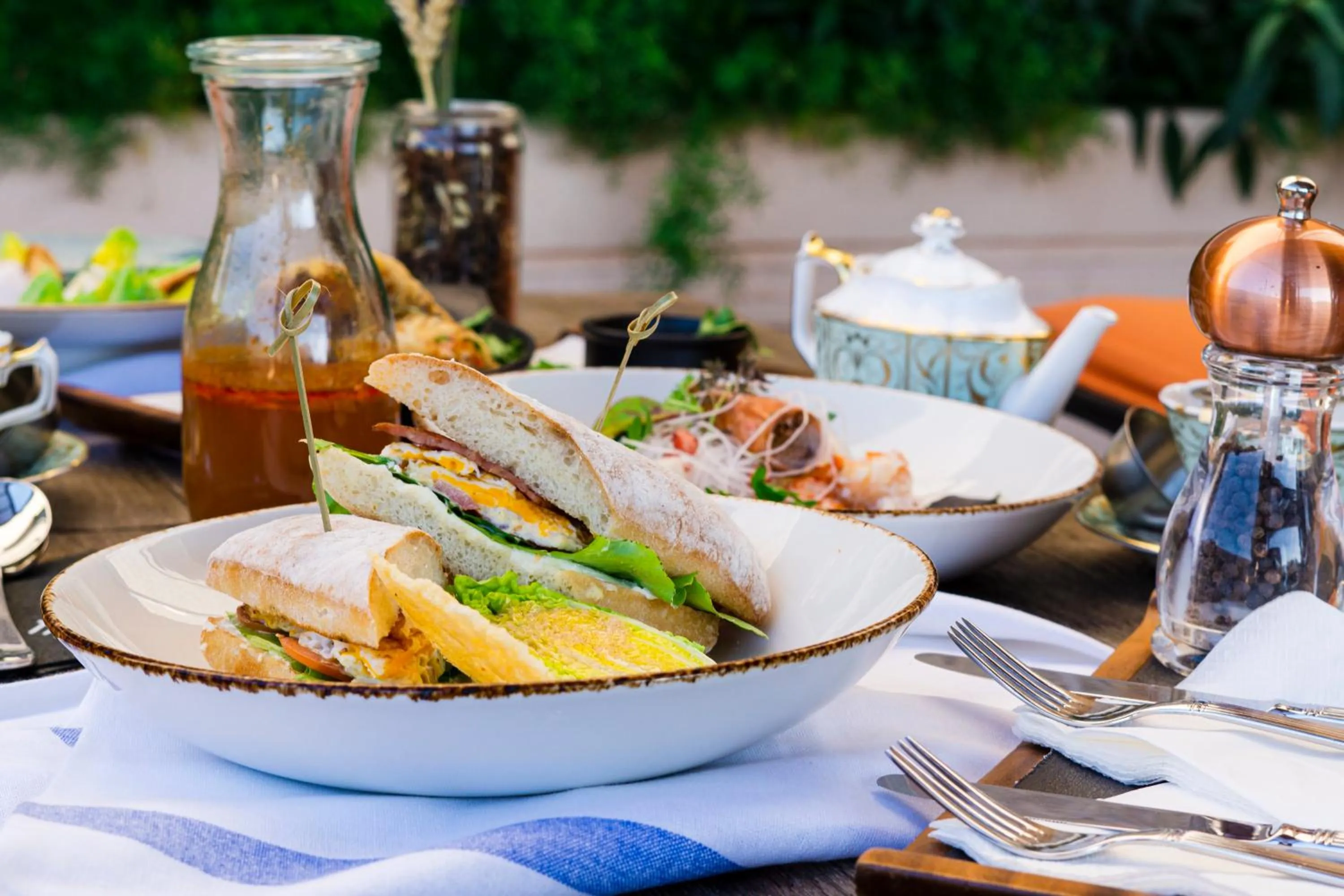 Restaurant/places to eat in InterContinental Muscat by IHG