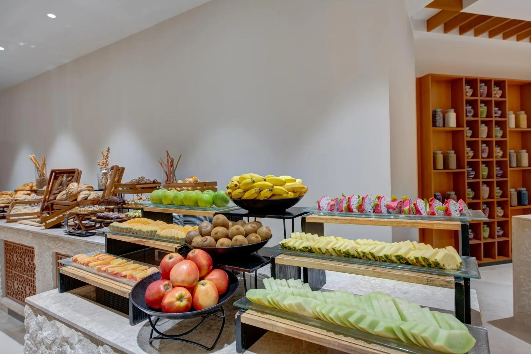 Restaurant/places to eat in InterContinental Muscat by IHG