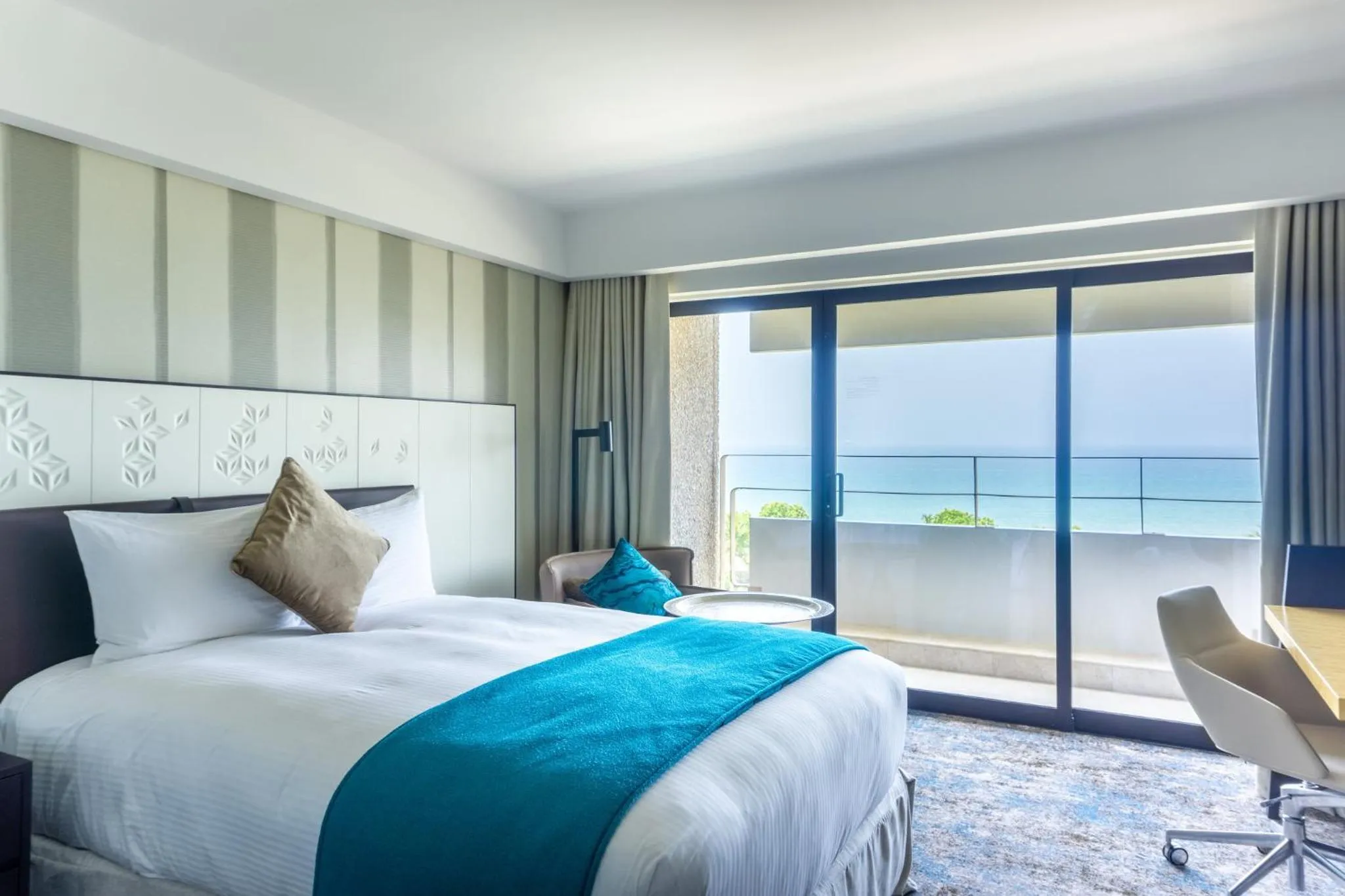 Photo of the whole room, Bed in InterContinental Muscat by IHG