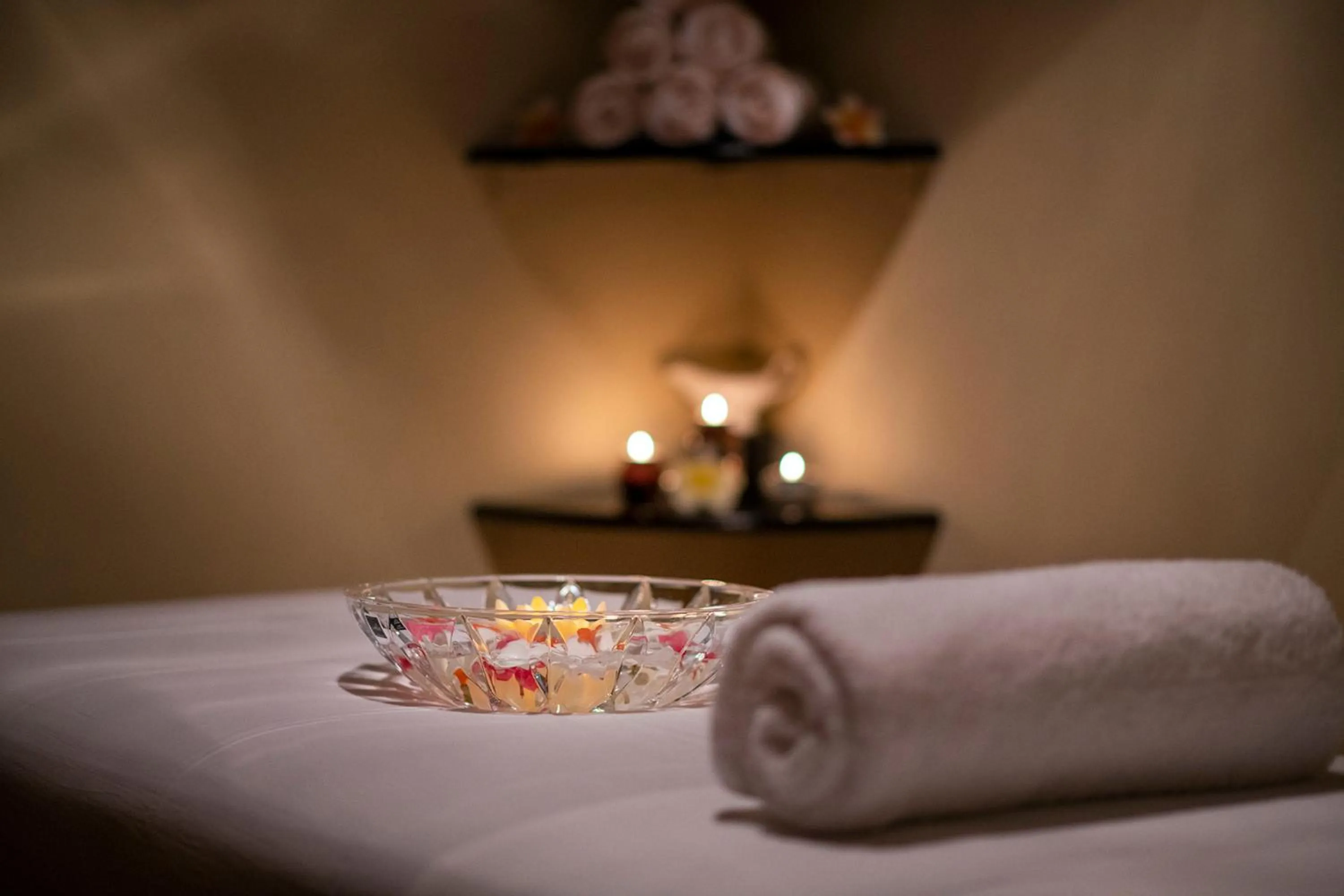 Area and facilities, Bed in InterContinental Muscat by IHG